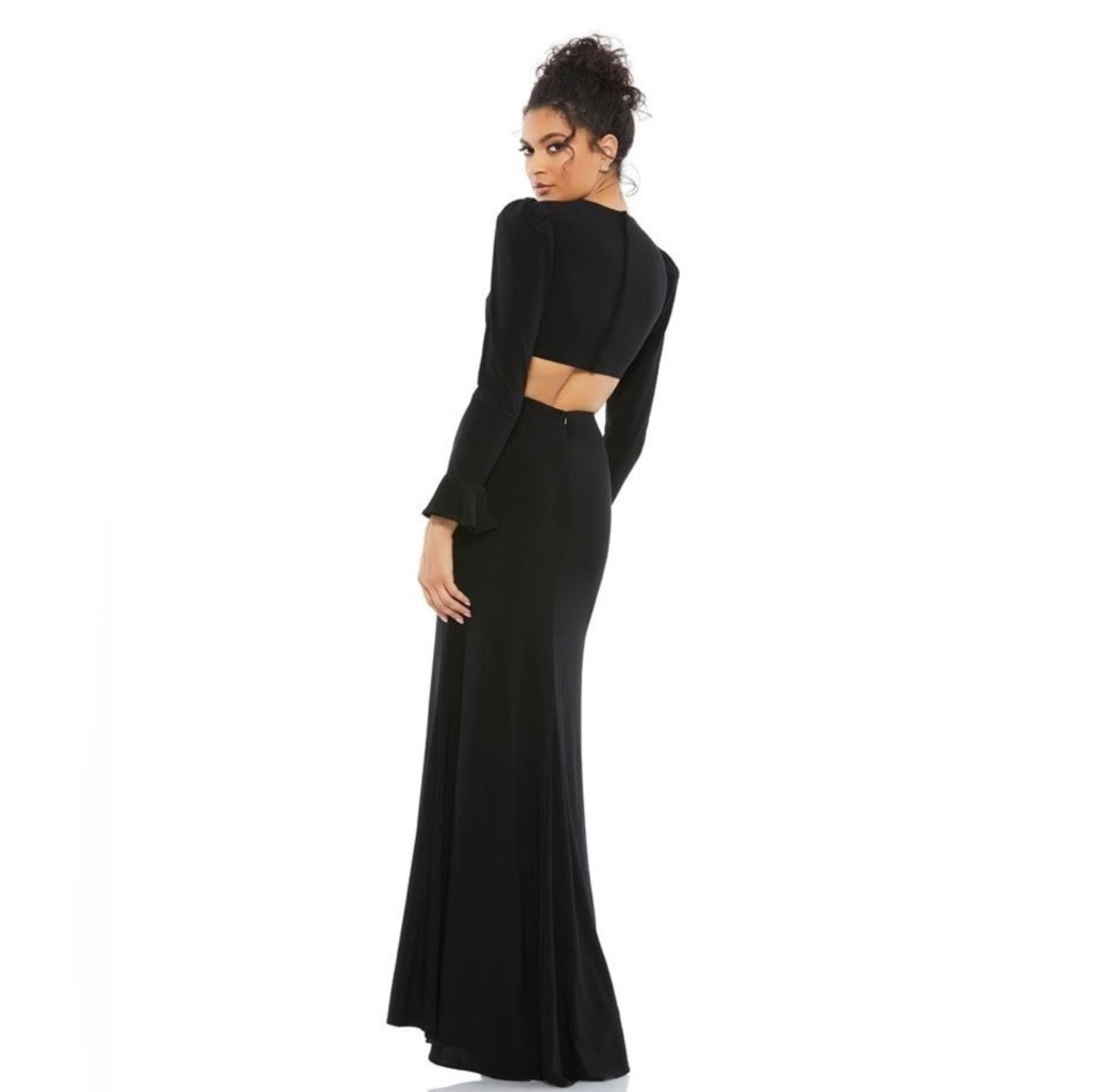 leena Mac Duggal 67944 Long Sleeve Puff Shoulder Cut Out
Gown Sz 6