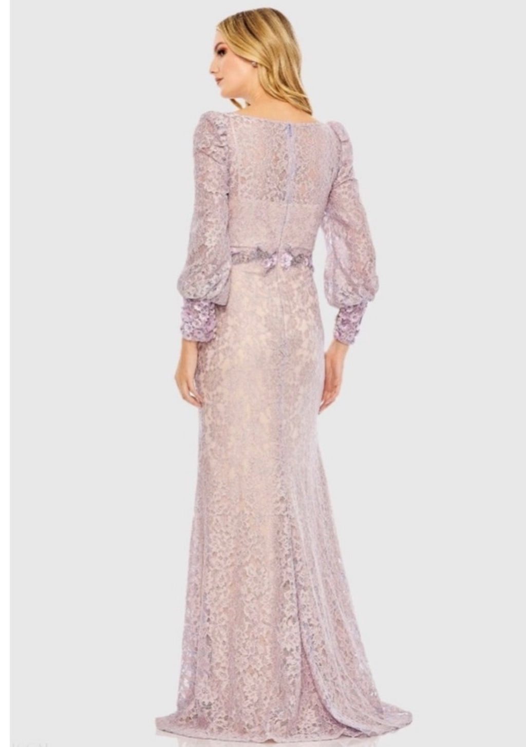 MAC DUGGAL 79397 Vintage Lilac
Lace Long Sleeve V Neck Embellished Gown Sz 14 $798