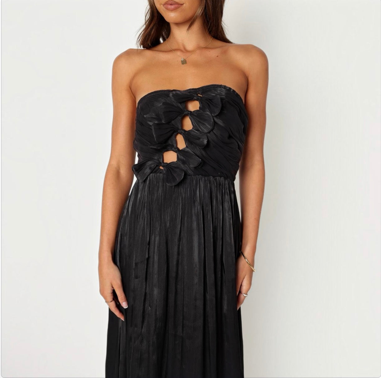 Petal & Pup Mila Strapless Midi Dress Black Size Medium