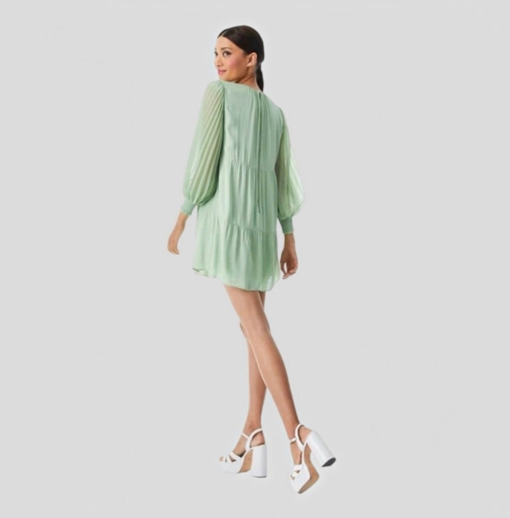 Alice + Olivia Antonette Crew Neck Mini Dress Color: Sea-foam Sz XS