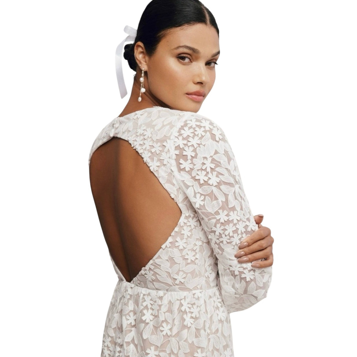 Dress the Population Lyra White Embroidered Tiered Maxi Gown
Puff Sleeve Medium