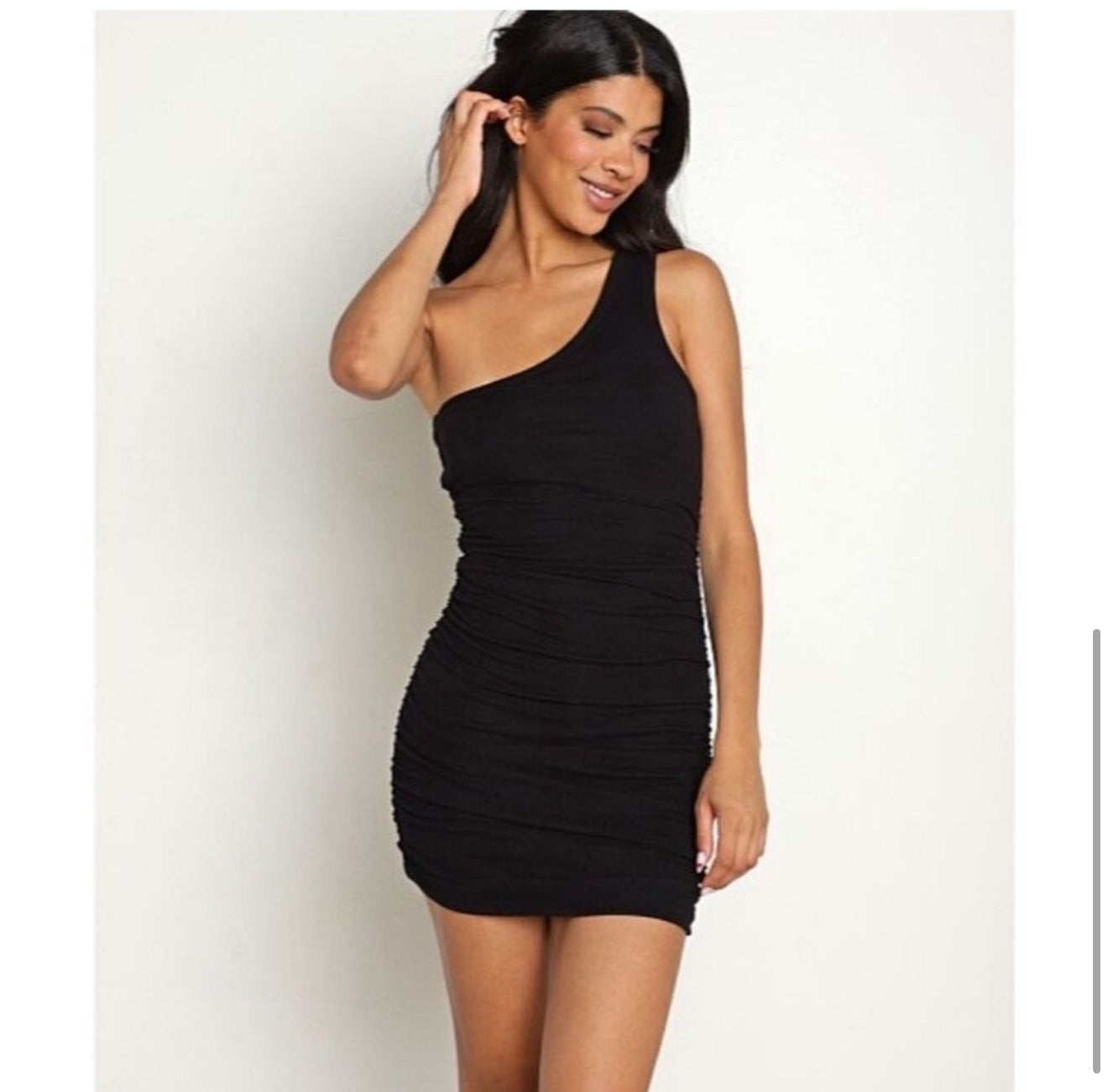 L*Space One Shoulder Alana mini
Dress Sz Large $132