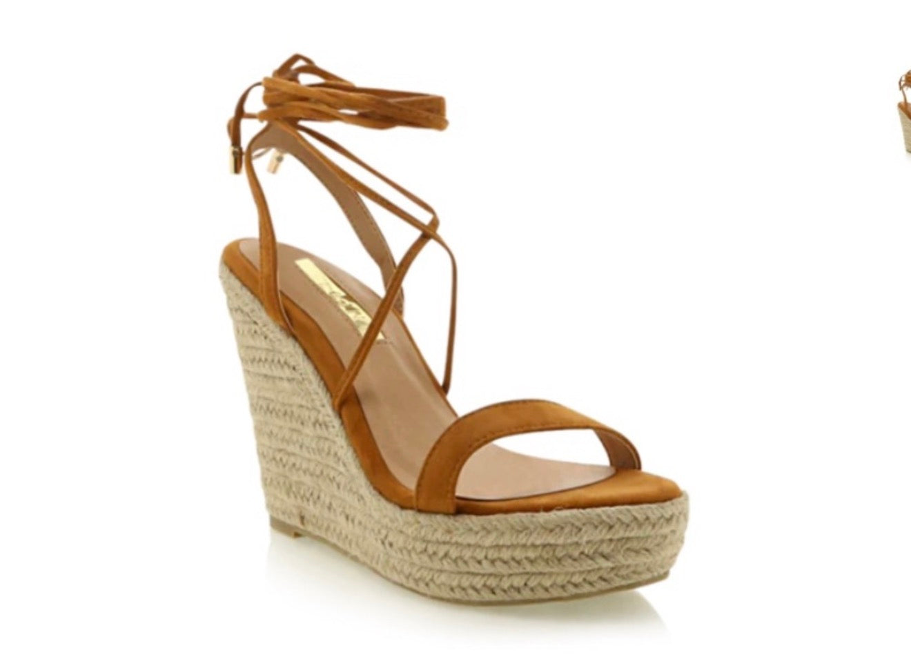 Billini Sloane Wedge Heels in Tan
Suede Sz 10 $92