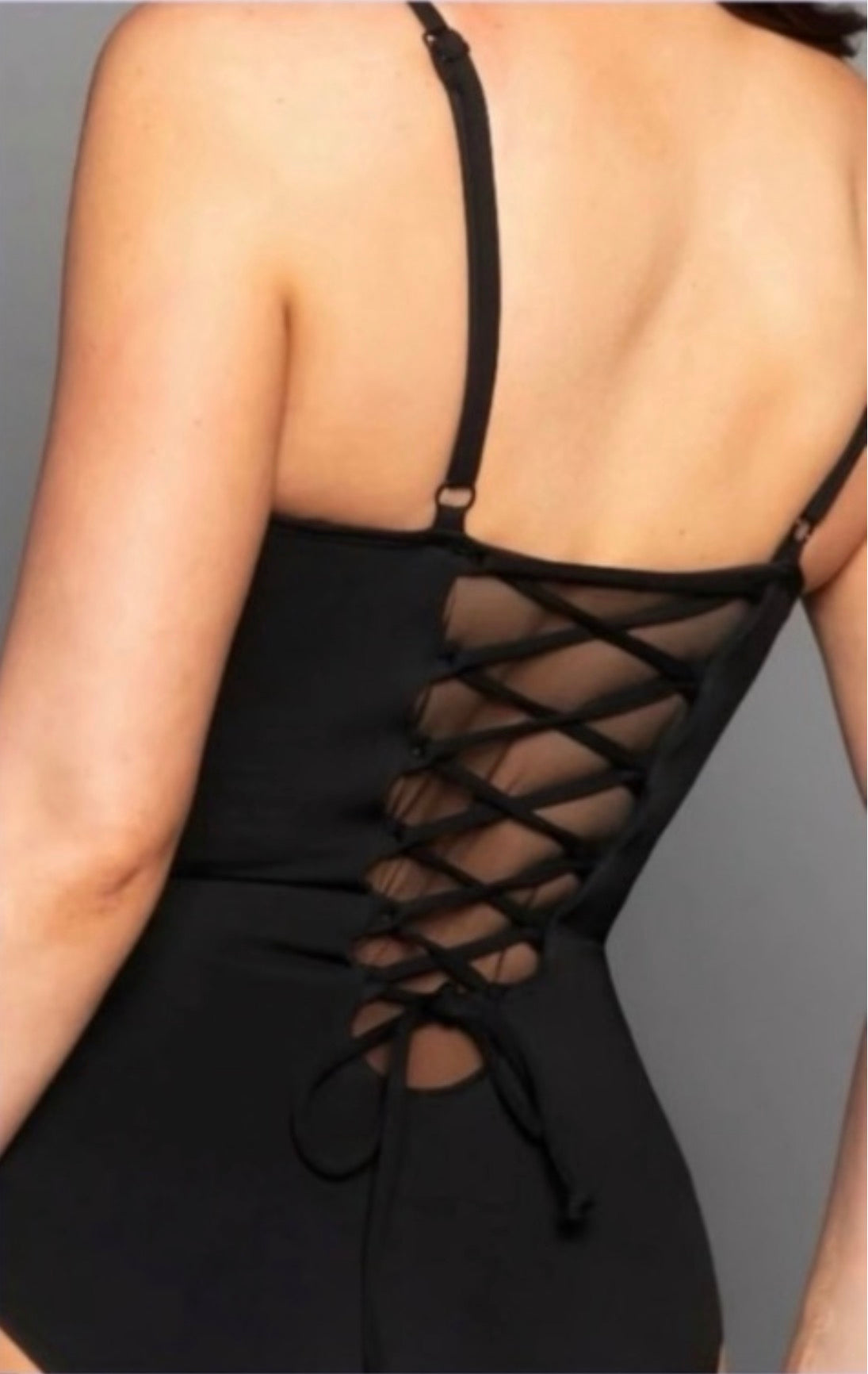 Ta3 Hi Cut Zippy in black $188