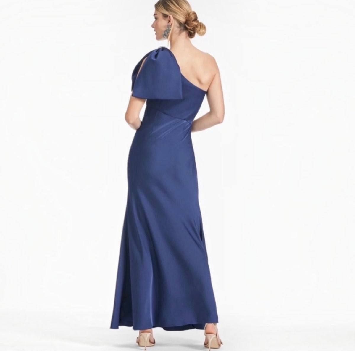 Sachin + Babi Aubrey One-Shoulder Satin Gown Washed
Indigo Sz 8