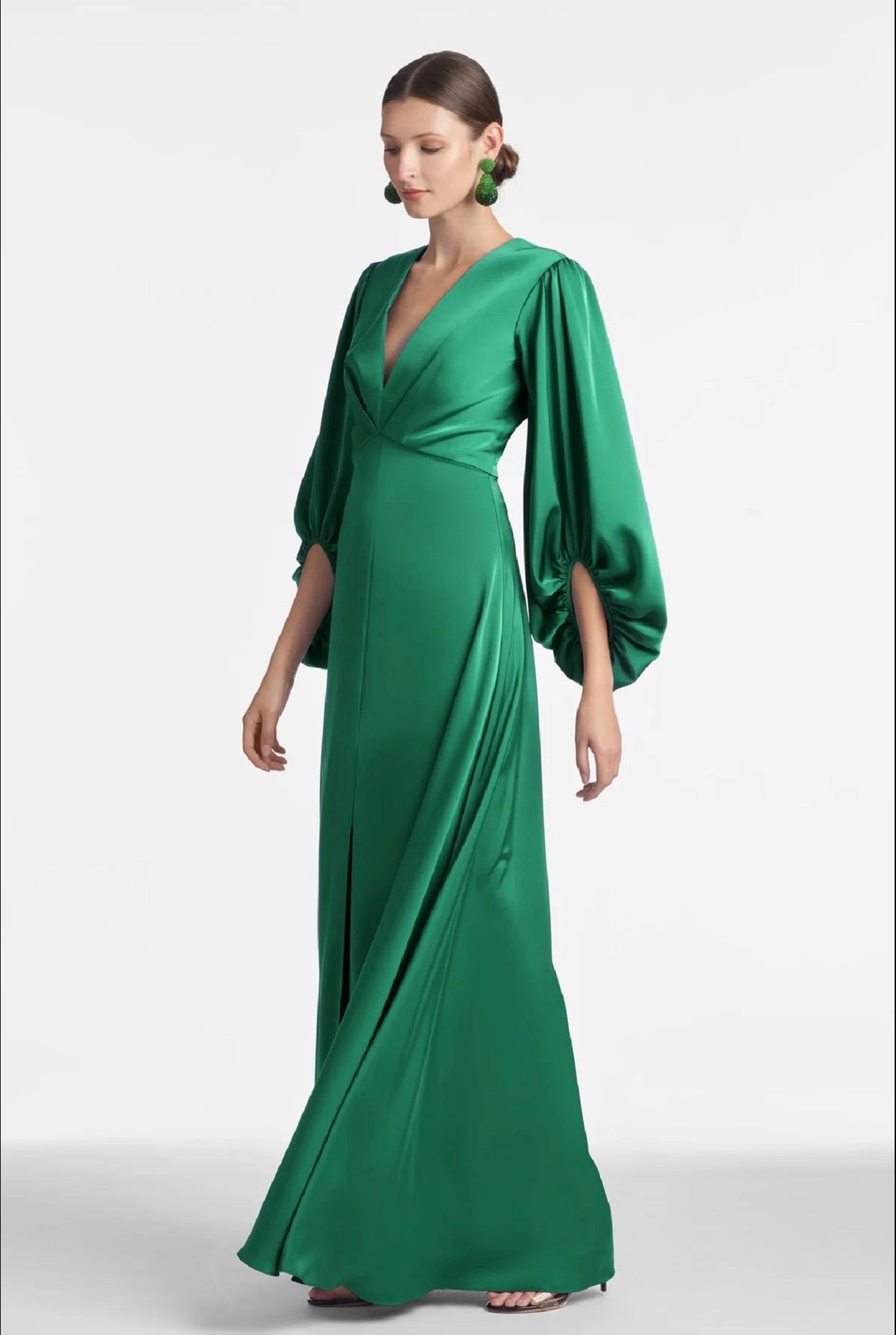 Sachin & Babi Jenny Emerald
Green Satin Crepe Gown Size 6
$795