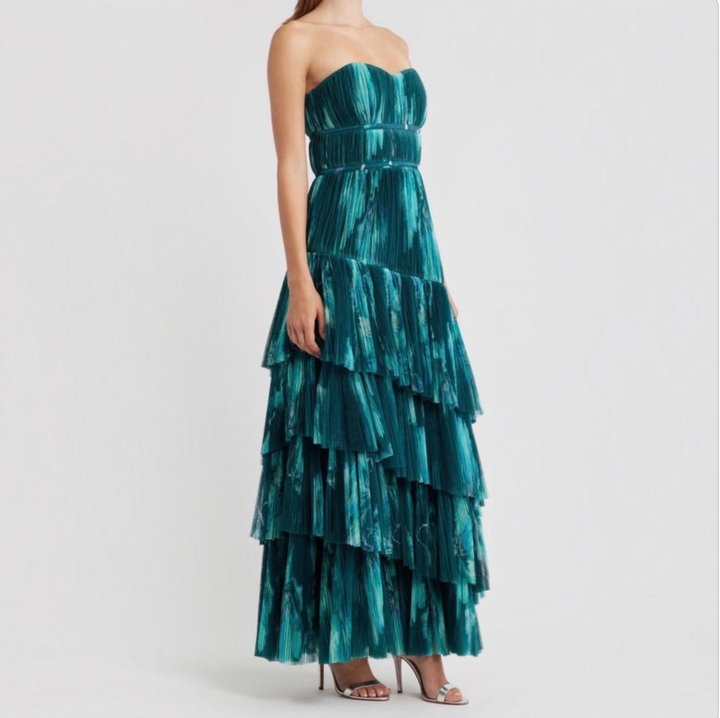 Hutch Lanza Strapless Tiered Tulle
Gown in Teal Bloom Size 2