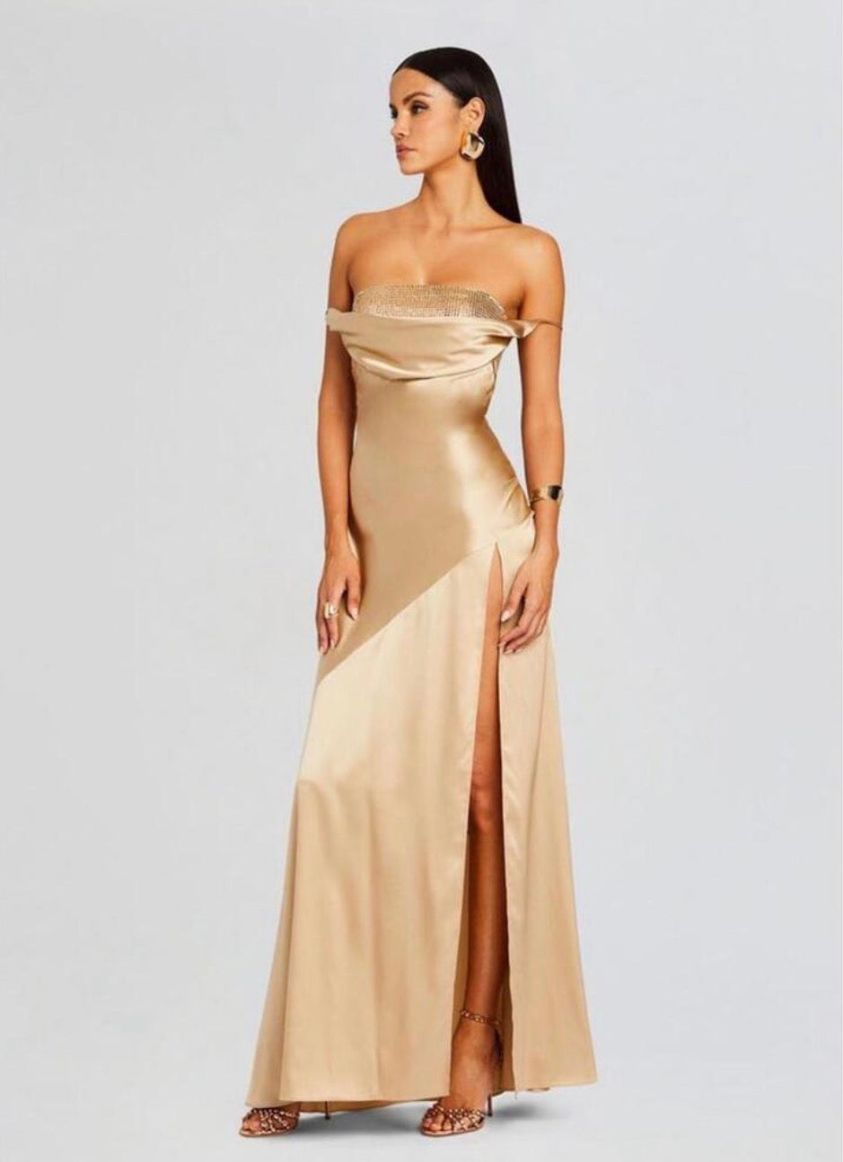 Retrofete Emery Crystal
Sequin Embellished Maxi Dress in Nude Sz Large $798