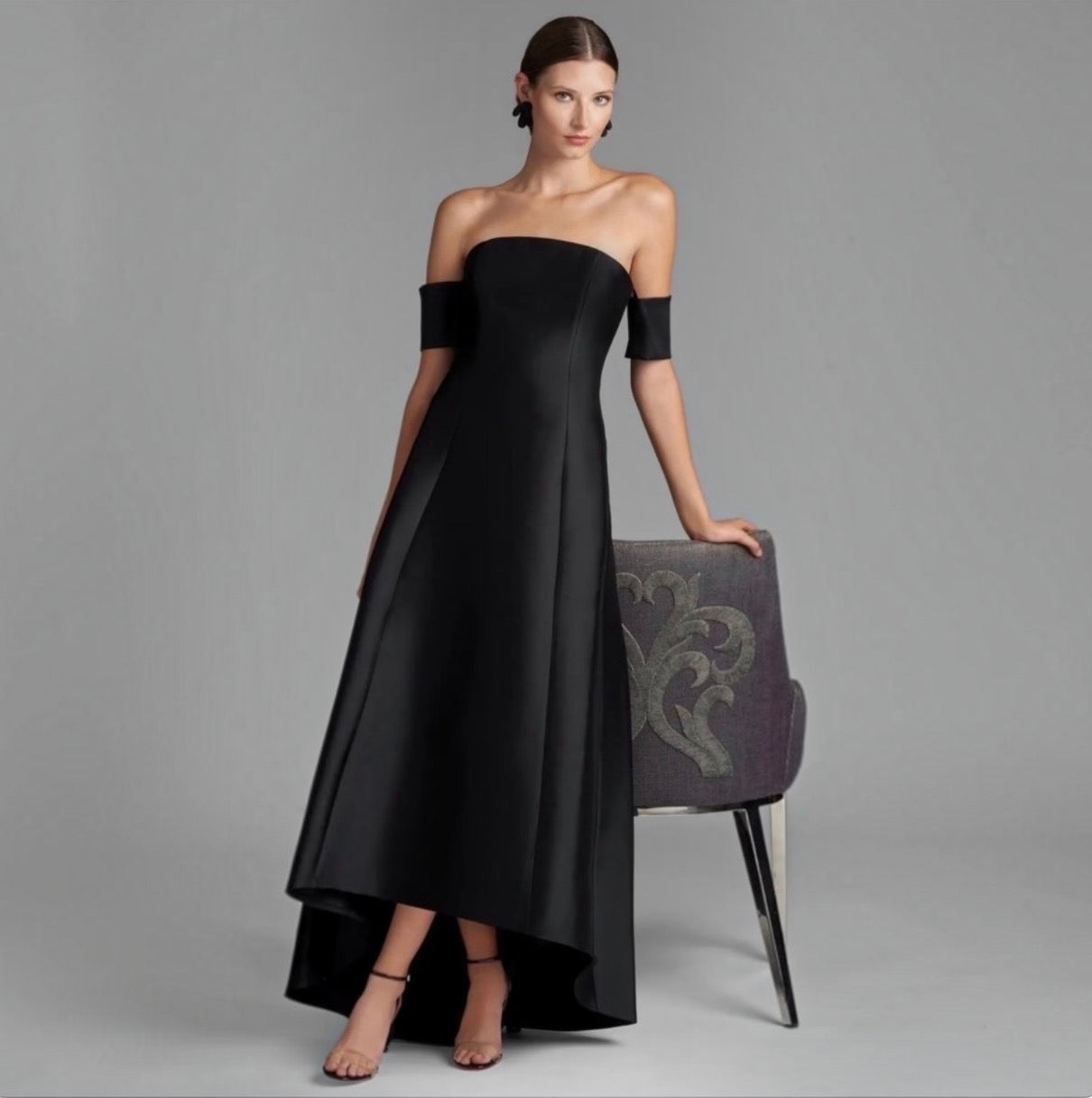 Sachin & Babi Agyness Strapless
Gown Size 10 $795