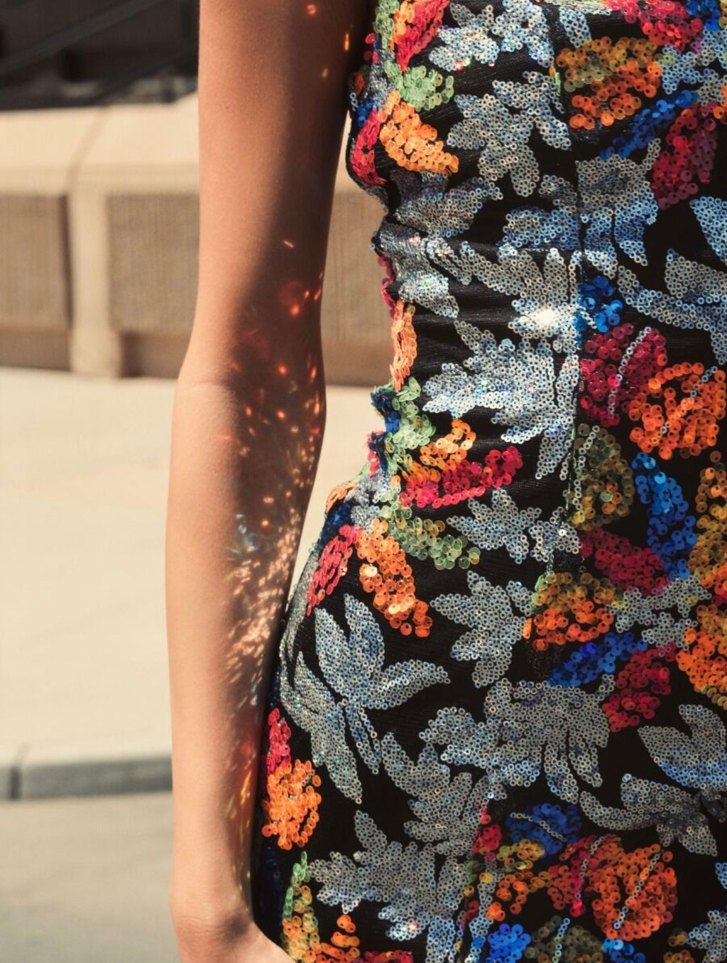 Mac Duggal Black Floral 26867
Sequined Mini Cocktail Dress Sz 2