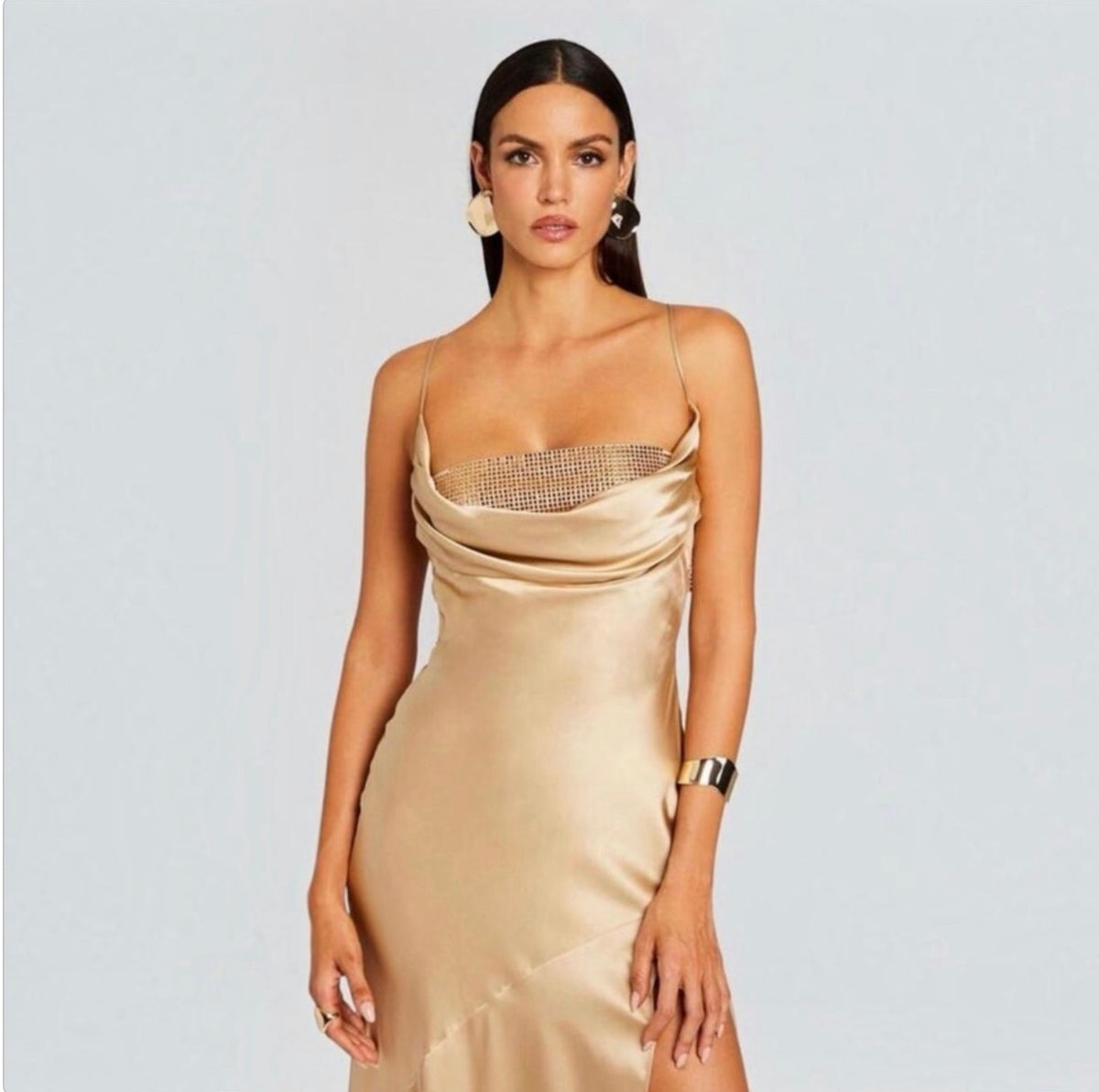 Retrofete Emery Crystal
Sequin Embellished Maxi Dress in Nude Sz Large