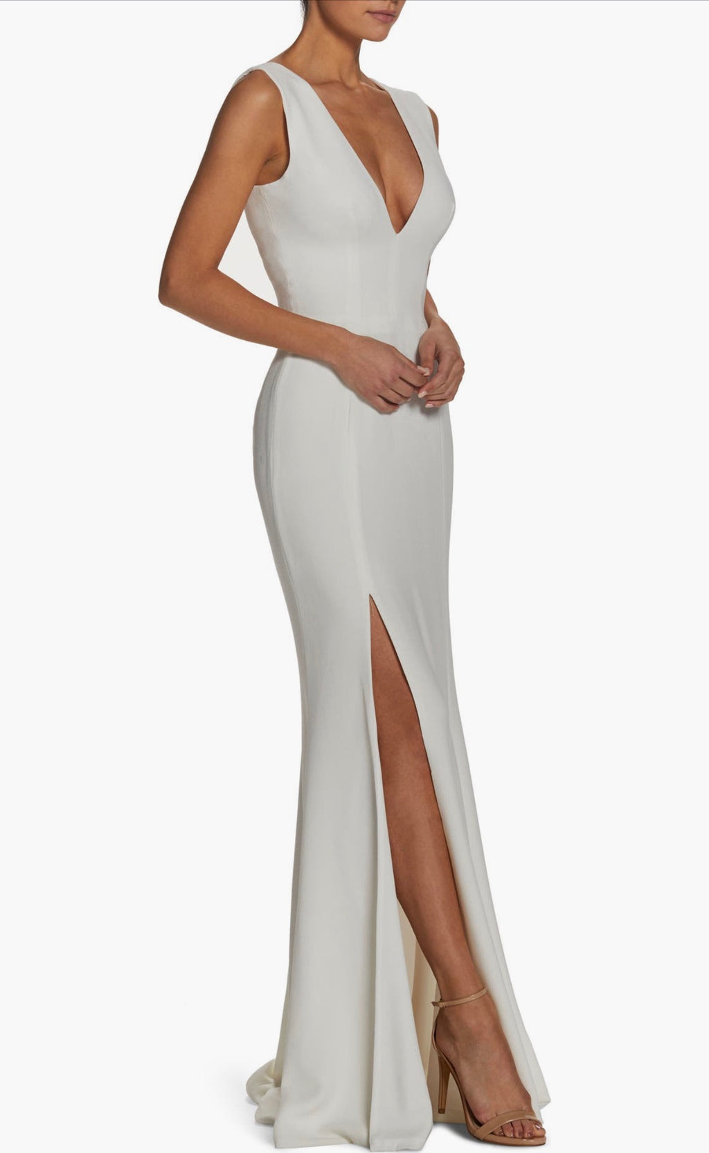 Dress the Population
Sandra Plunge Crepe
Trumpet Gown Off White Sz Small $198
