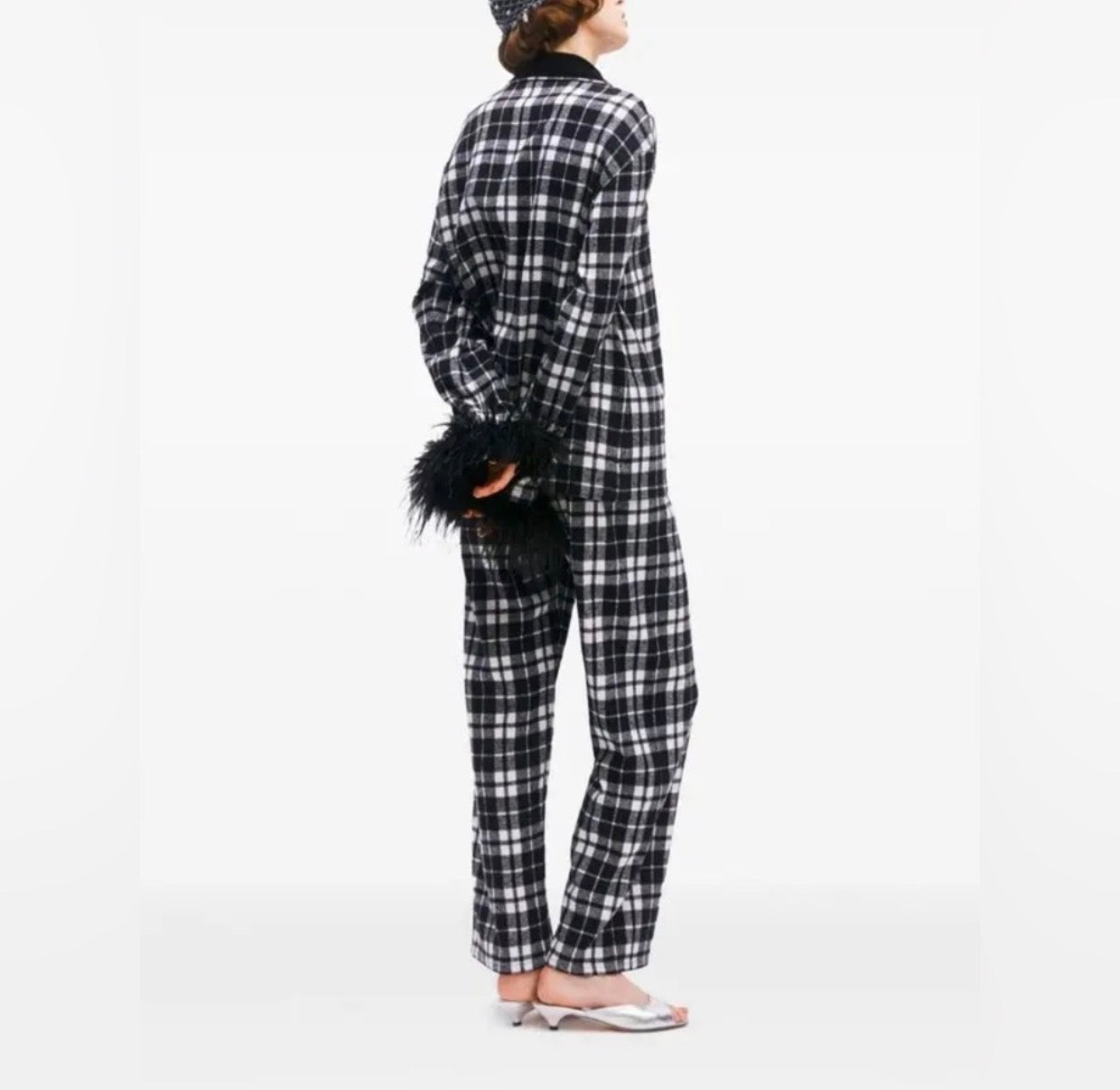 SLEEPER
Checked Flannel Pajama Set Black & White sz Small 
$420