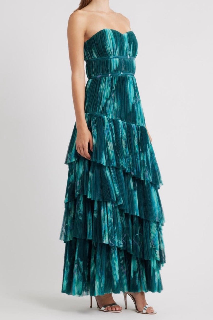 Hutch Lanza Strapless Tiered Tulle
Gown in Teal Bloom Size 2 $414