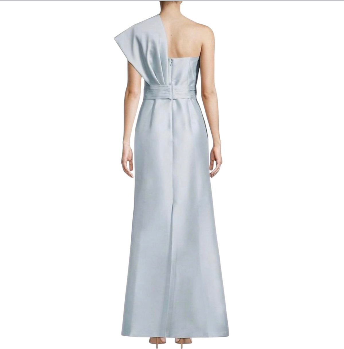 Sachin & Babi Hannah One
Shoulder Gown Ash Blue Size 12