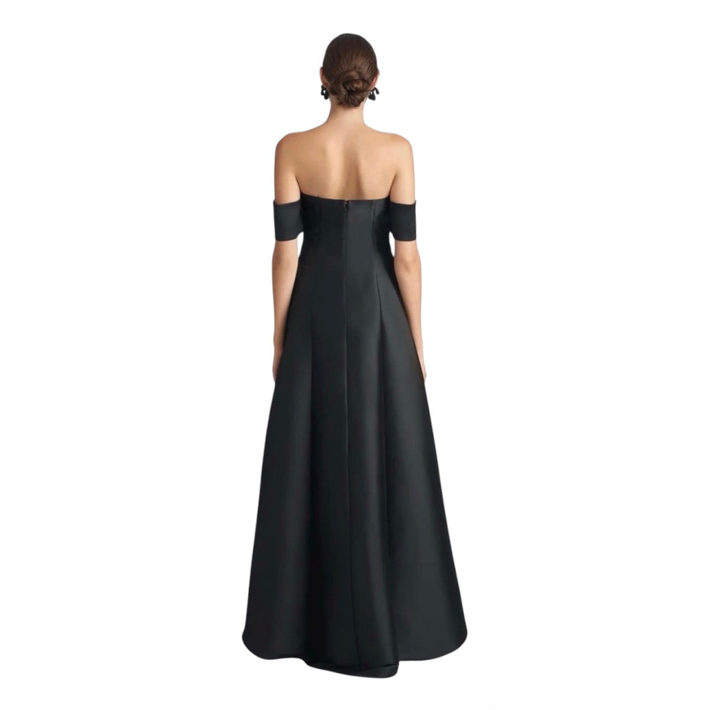 Sachin & Babi Agyness Strapless
Gown Size 10 $795