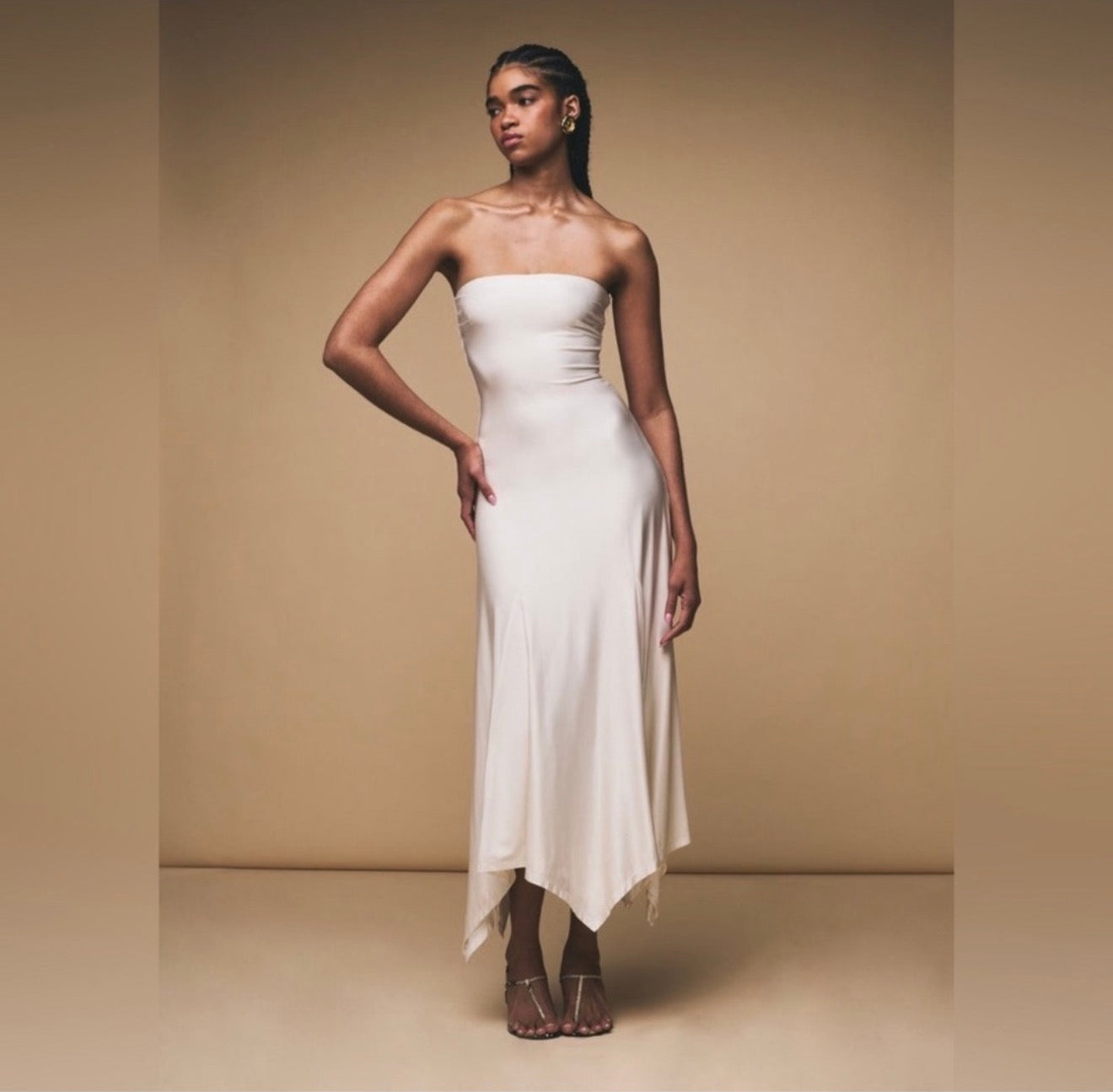 Ser.o.ya Lucia Strapless Maxi
Dress
Porcelain Sz Small $398