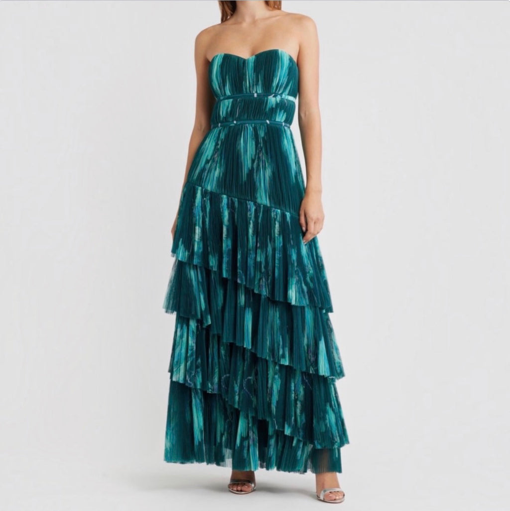 Hutch Lanza Strapless Tiered Tulle
Gown in Teal Bloom Size 2