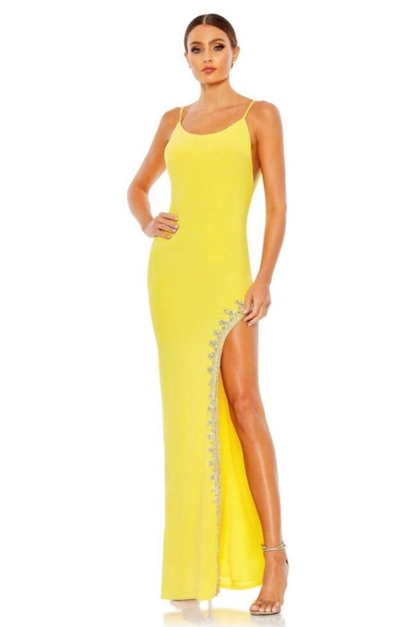 MAC DUGGAL YELLOW 42002
RHINESTONE SLIT SCOOP NECK
LONG GOWN Sz 12 $398