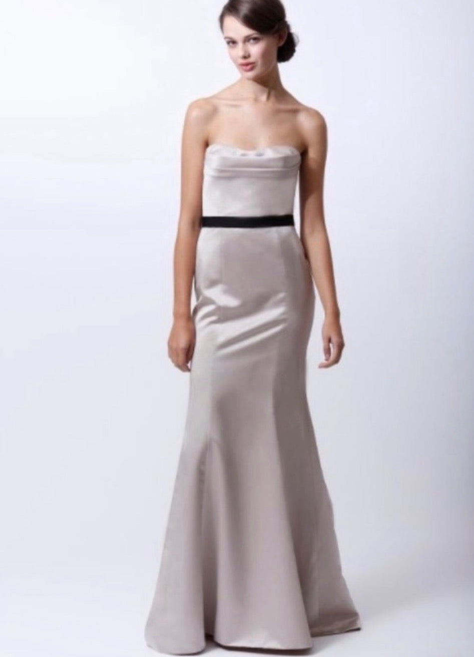 Badgley Mischka Strapless Satin Gown Cashmere with Black
Waistband Sz 12 $360