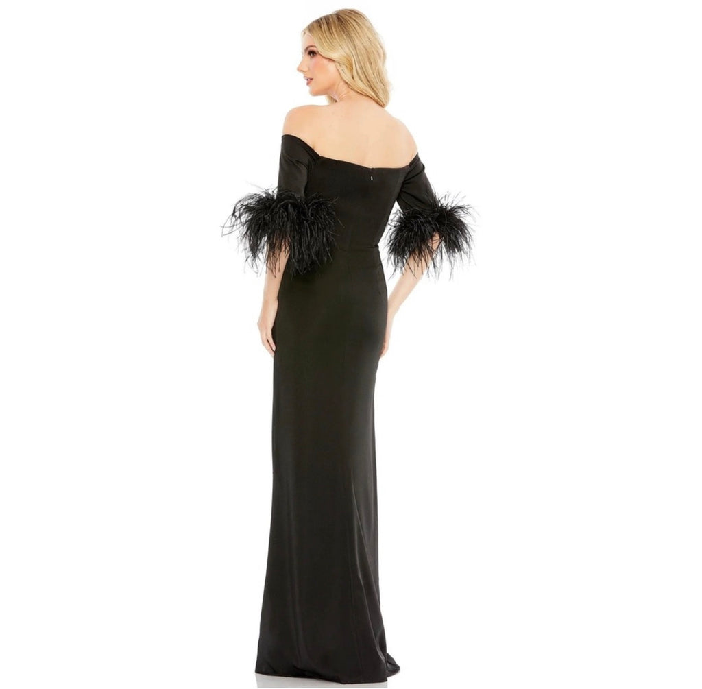 Mac Duggal Dress 11441 feather trim off the shoulder column gown black Sz 6 $498