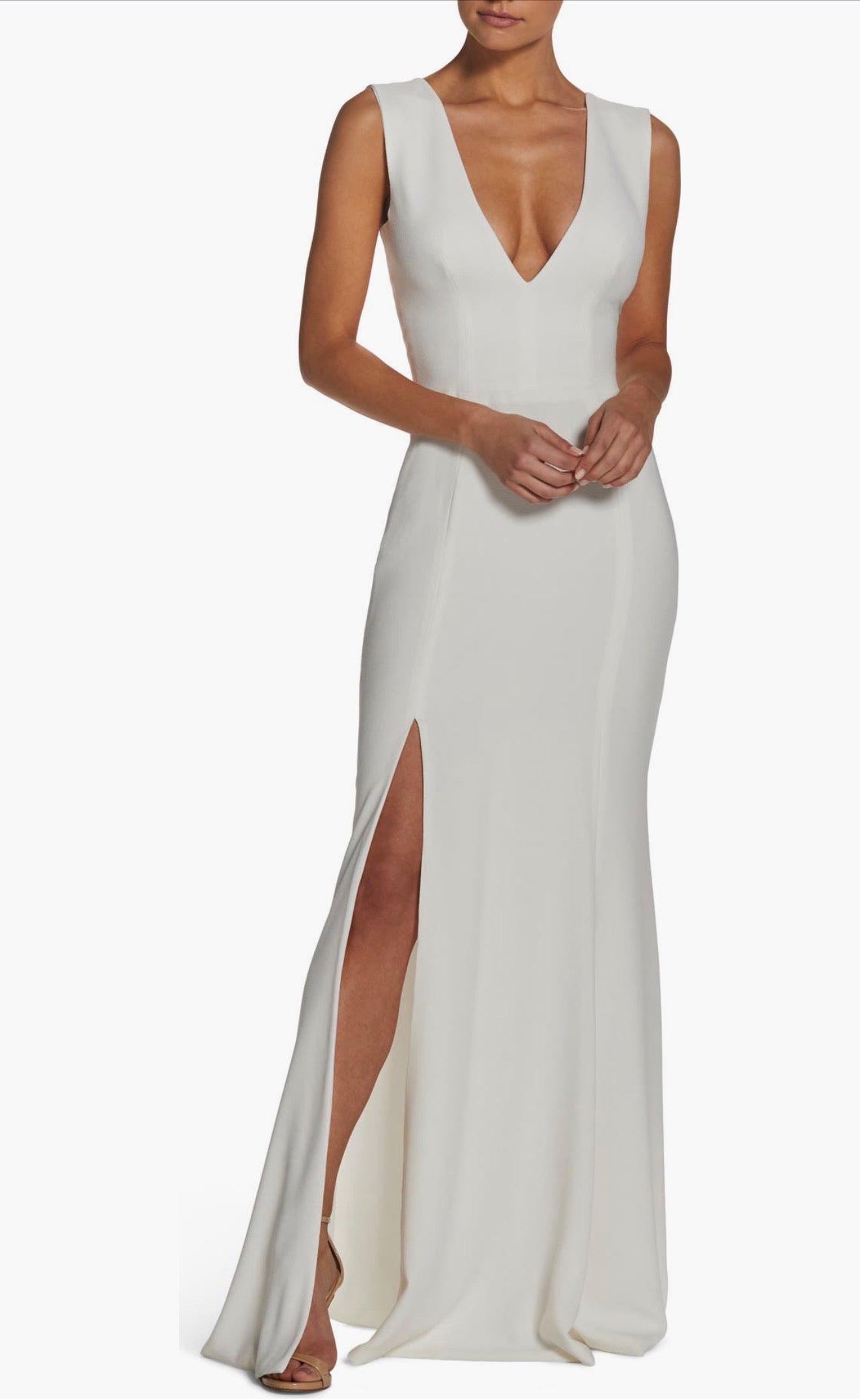 Dress the Population
Sandra Plunge Crepe
Trumpet Gown Off White Sz Small $198