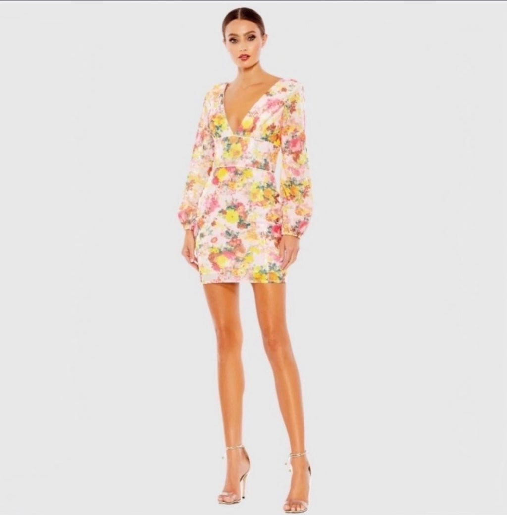 Mac Duggal Ieena Sequin Floral V-Neck Long Sleeve Mini Dress Style 55798 Size 10