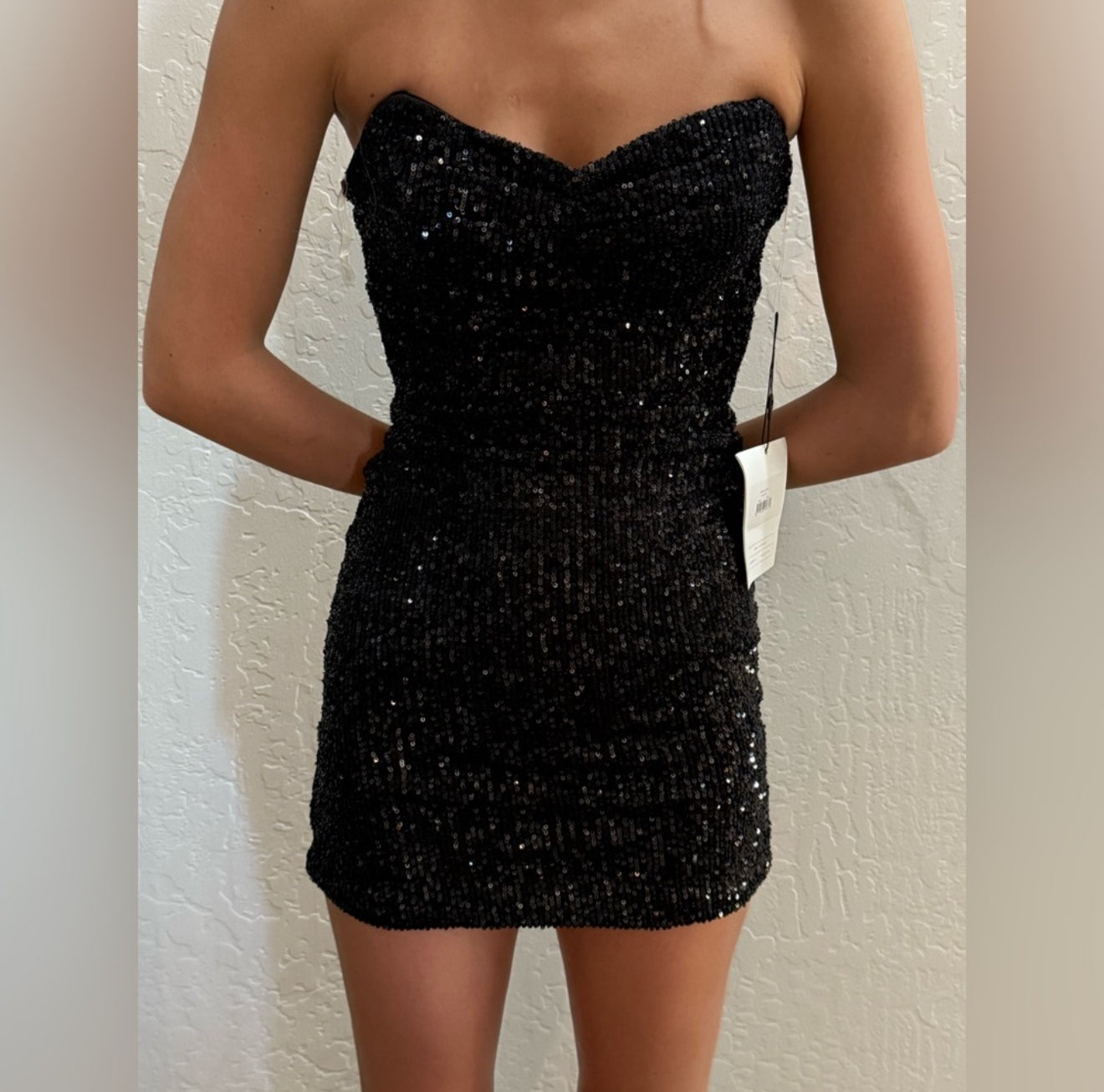 Nookie Valentina Sequin Mini
Dress Black Sz Small $289