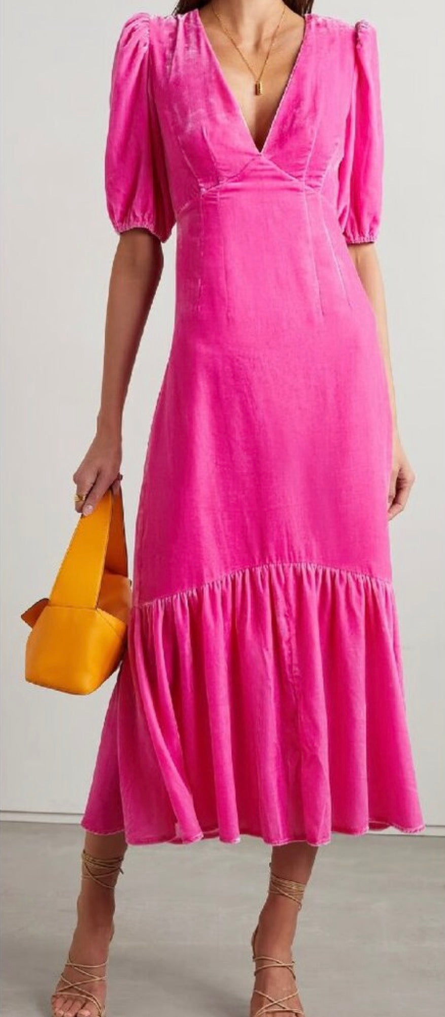 Rhode Ester Puff-Sleeve Velvet
Midi-Dress in JAIPUR (pink) Sz 2 $565