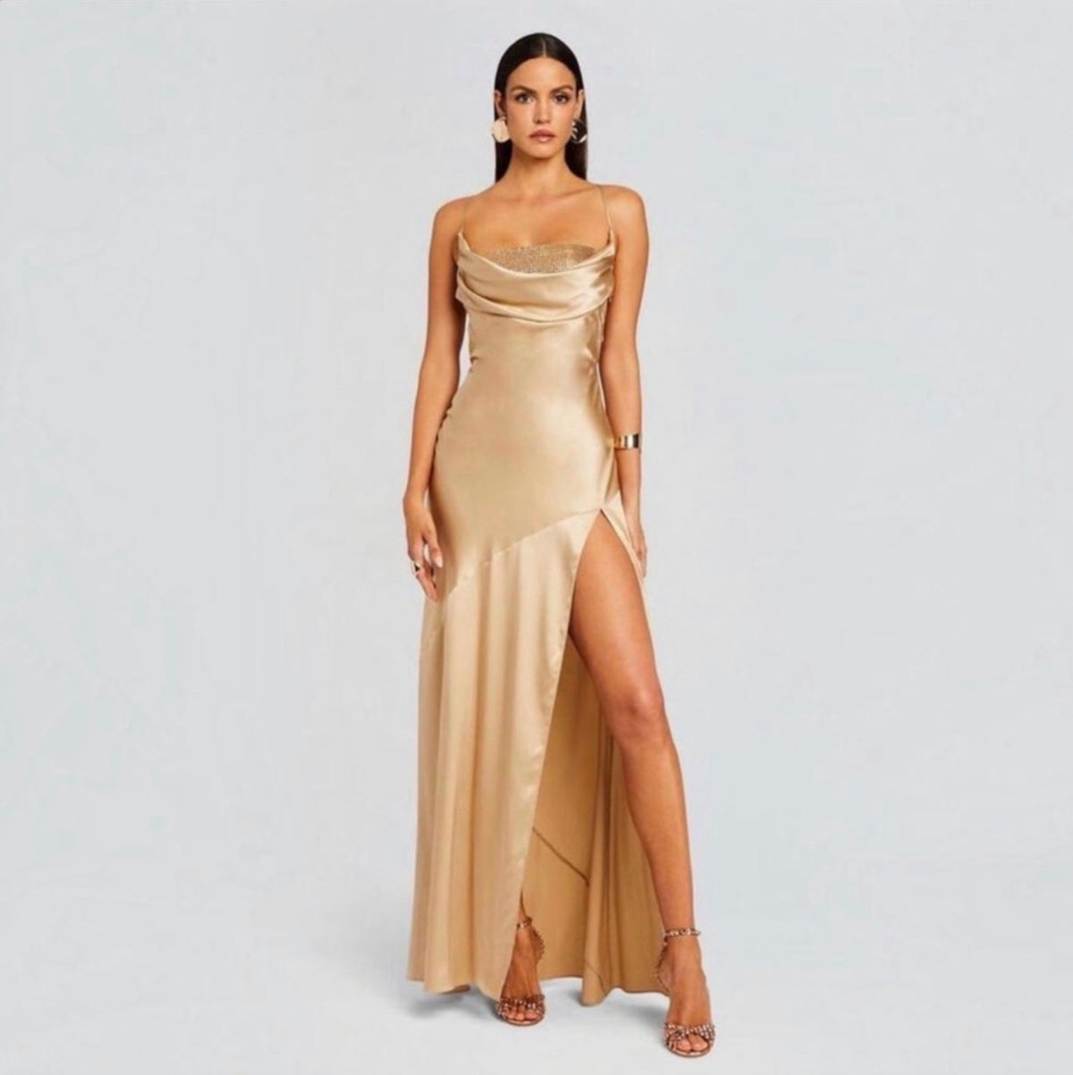 Retrofete Emery Crystal
Sequin Embellished Maxi Dress in Nude Sz Large