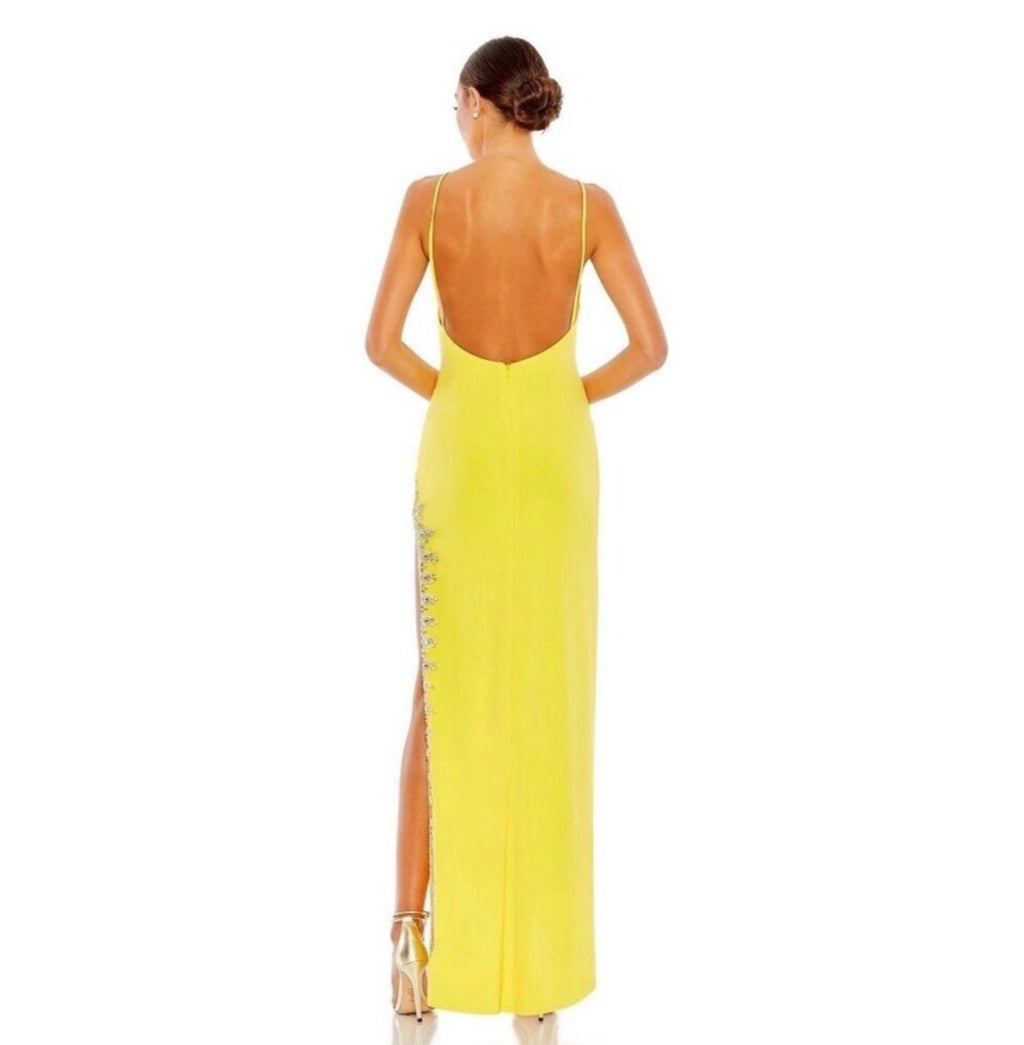 MAC DUGGAL YELLOW 42002
RHINESTONE SLIT SCOOP NECK
LONG GOWN Sz 12 $398