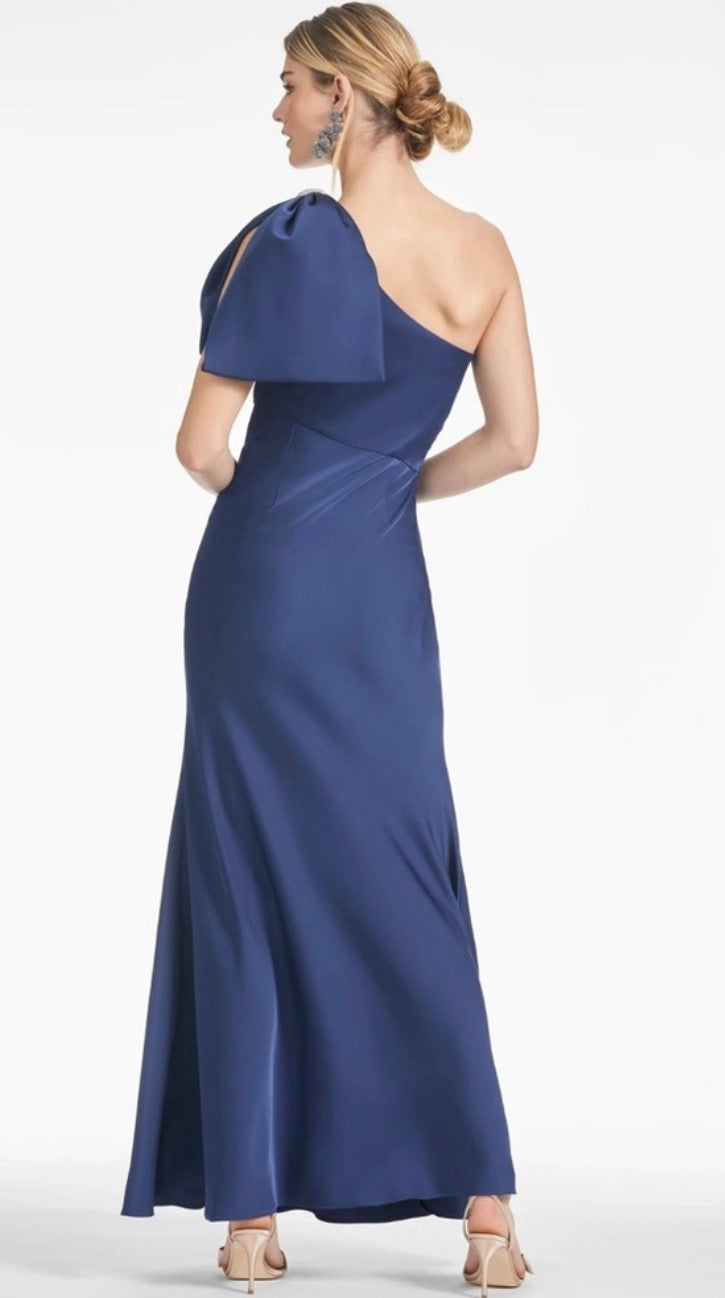 Sachin + Babi Aubrey Satin One-Shoulder Gown in Washed Indigo Size 6 $795