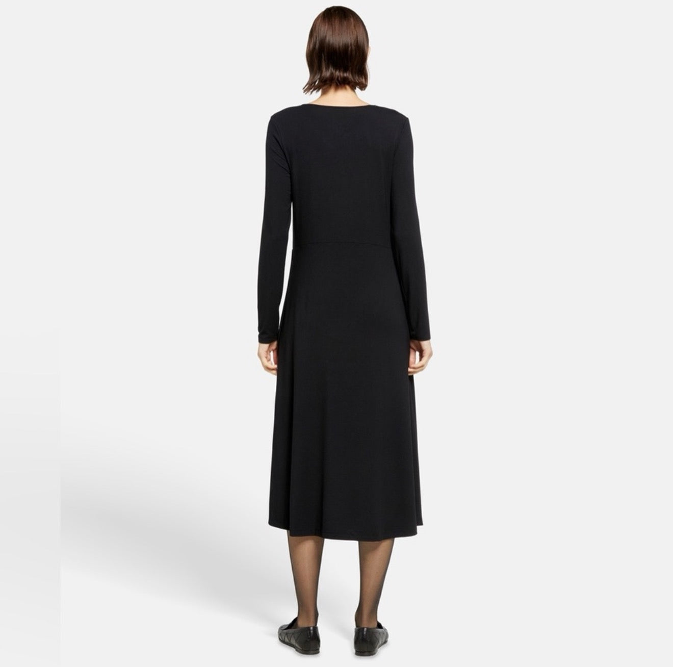Vince Long Sleeve Scoop
Neck Black Midi Dress Black Sz Large $225