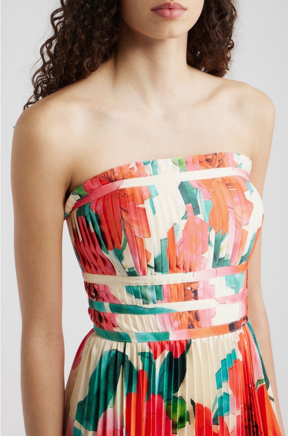 Hutch Sabina Floral Tiered
Plissé Gown Sz 2 $398
