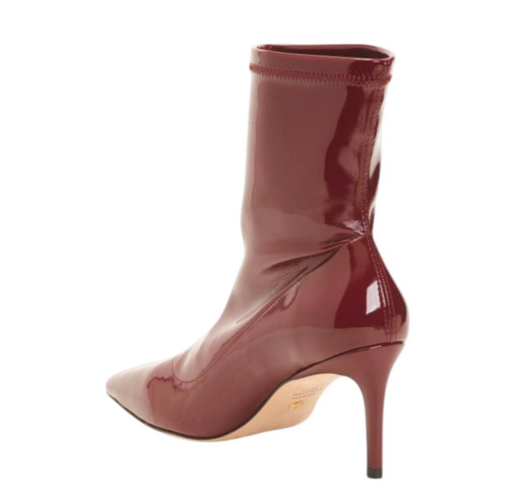 Stuart Weitzman
Stuart Stretch Bootie in Cabernet Sz 7 $595