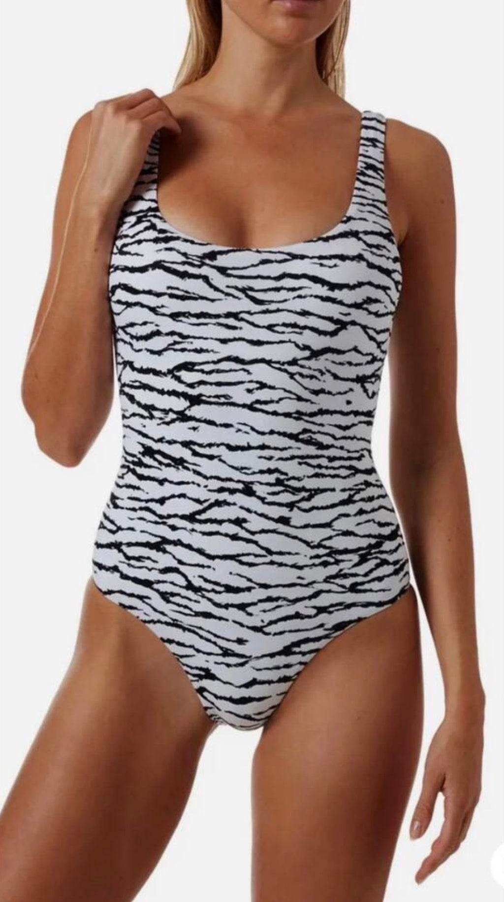 MELISSA ODABASH Croatia One
Piece In Tiger Sz 2 $253