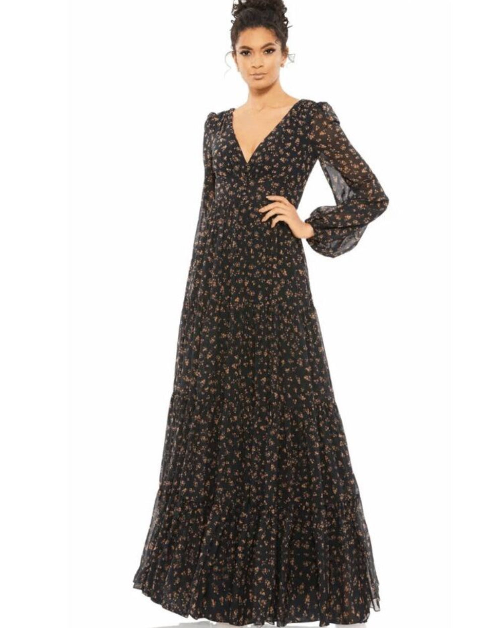 leena Mac Duggal Floral Ruffles
Tiered Long Sleeve Maxi Dress Sz 0 $398