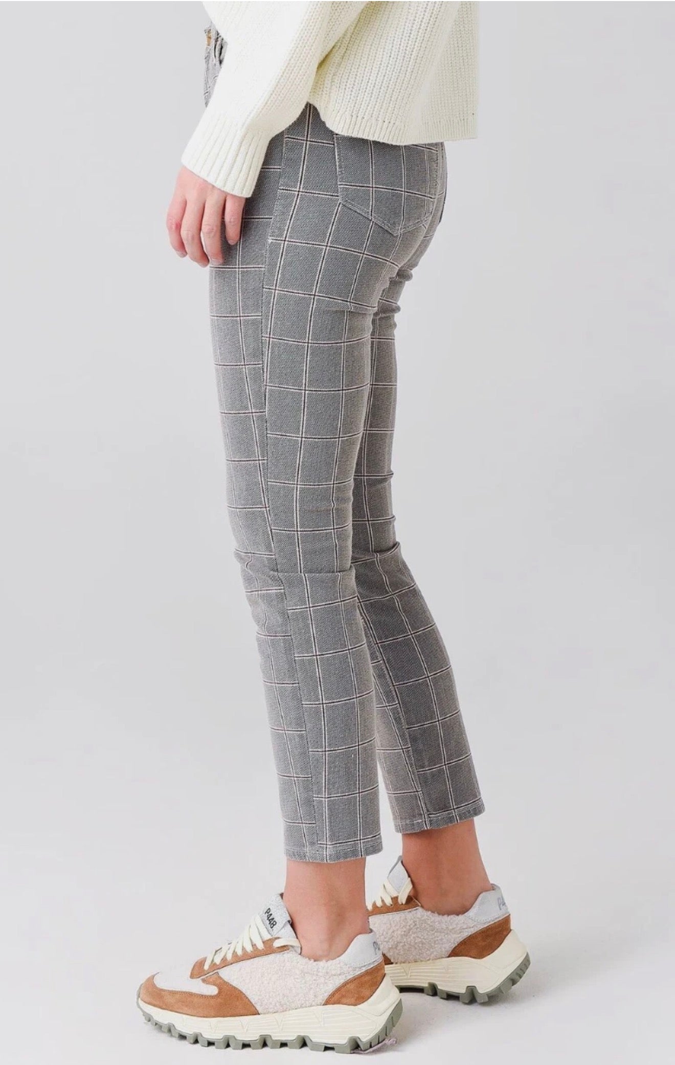 Frame Le High Skinny Crop in Window
Pane Plaid Pant Sz 25 $228