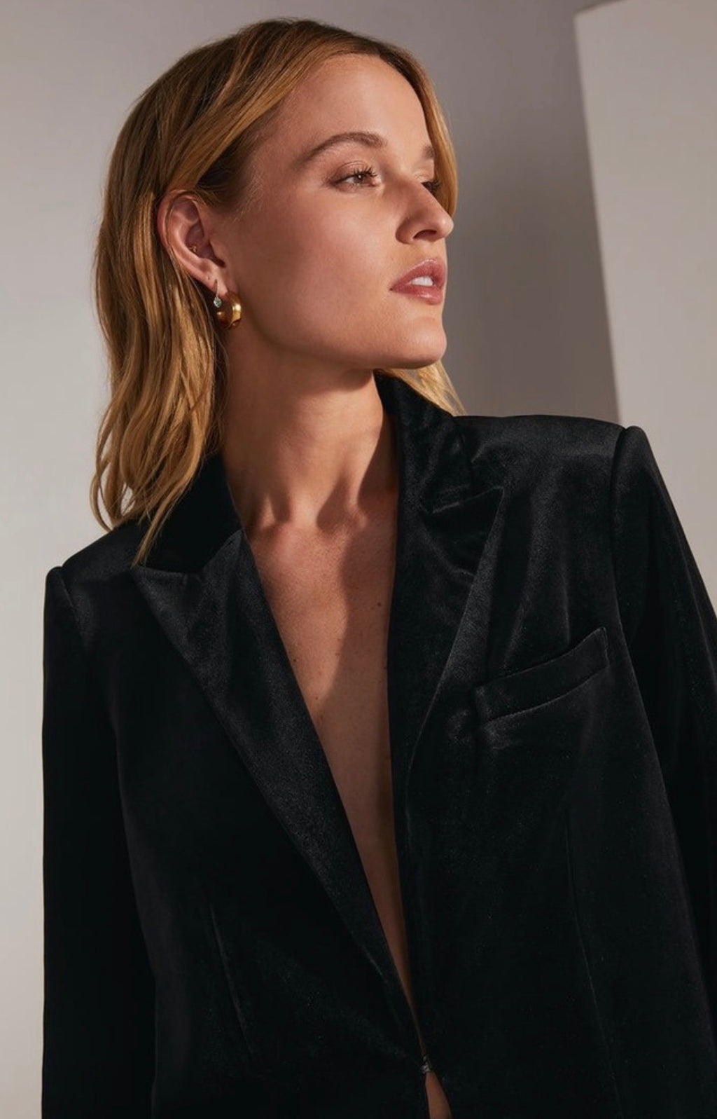 Favorite Daughter The Velvet Blazer Longline Black Medium