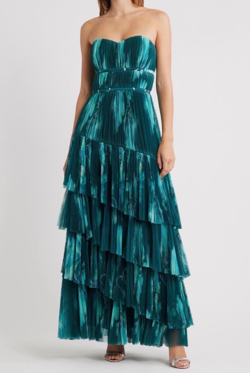 Hutch Lanza Strapless Tiered Tulle
Gown in Teal Bloom Size 2 $414