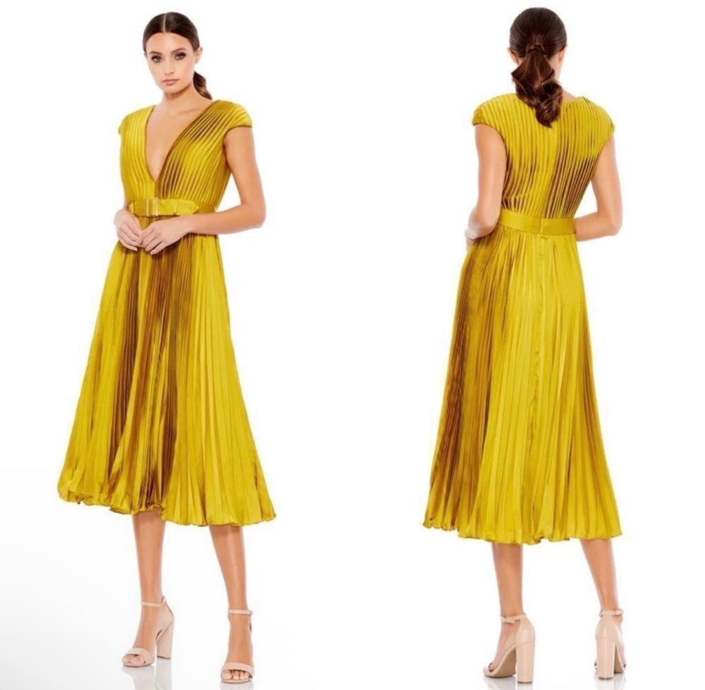 MAC DUGGAL Pleated Cap Sleeve Belted A-Line Dress
#26483 in Chartreuse