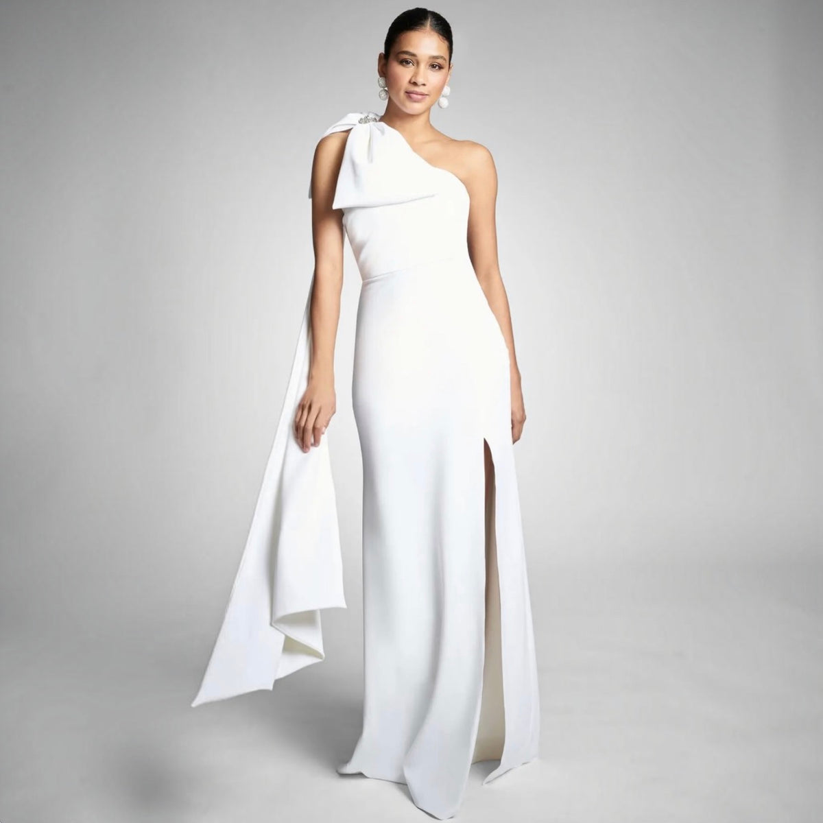 SACHIN & BABI
VALERIA SINGLE-SHOULDER GOWN in Ivory White Sz 8