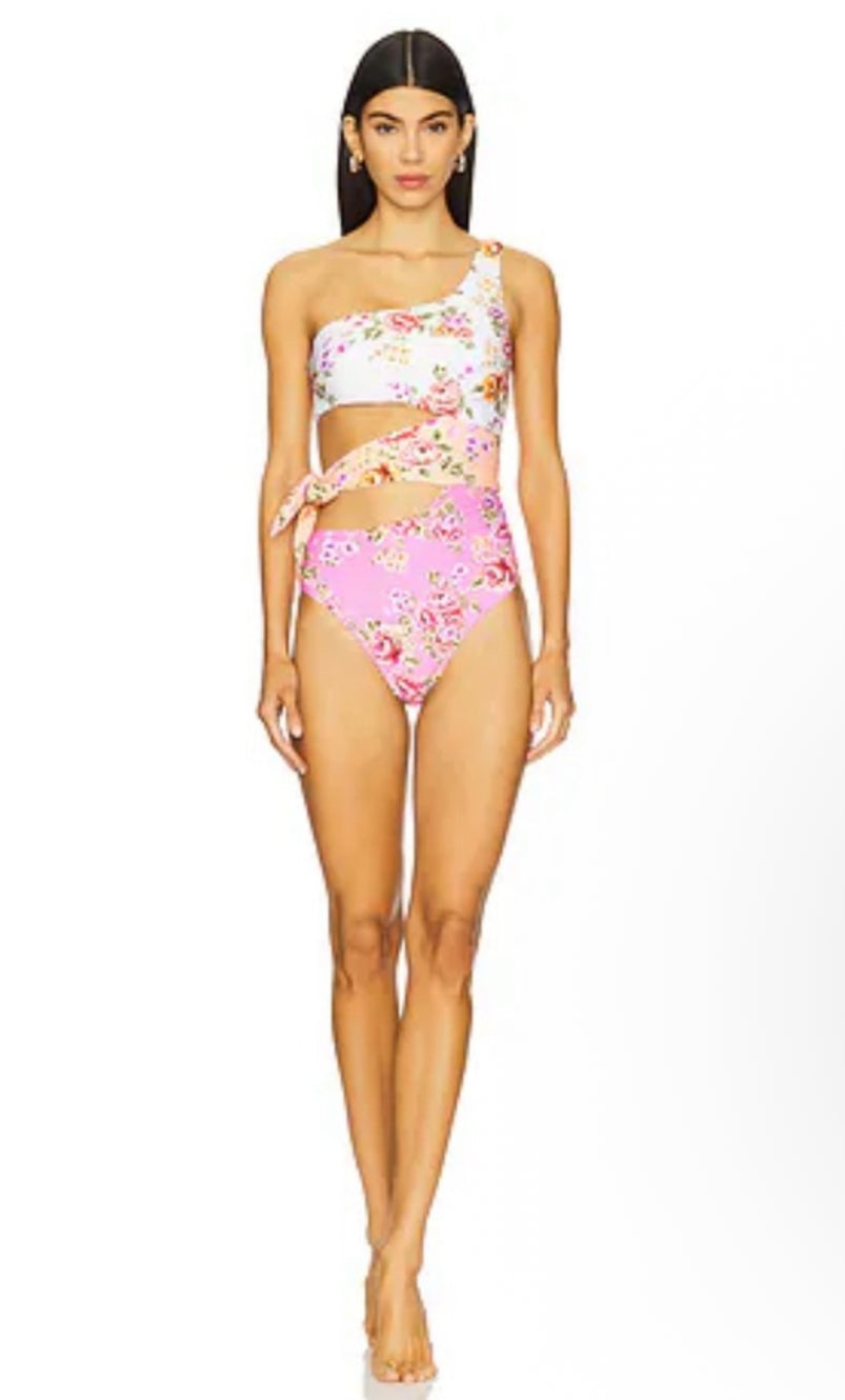 PQ Swim Bahia One Shoulder Cutout One Piece Swimsuit Sz Large
$164
