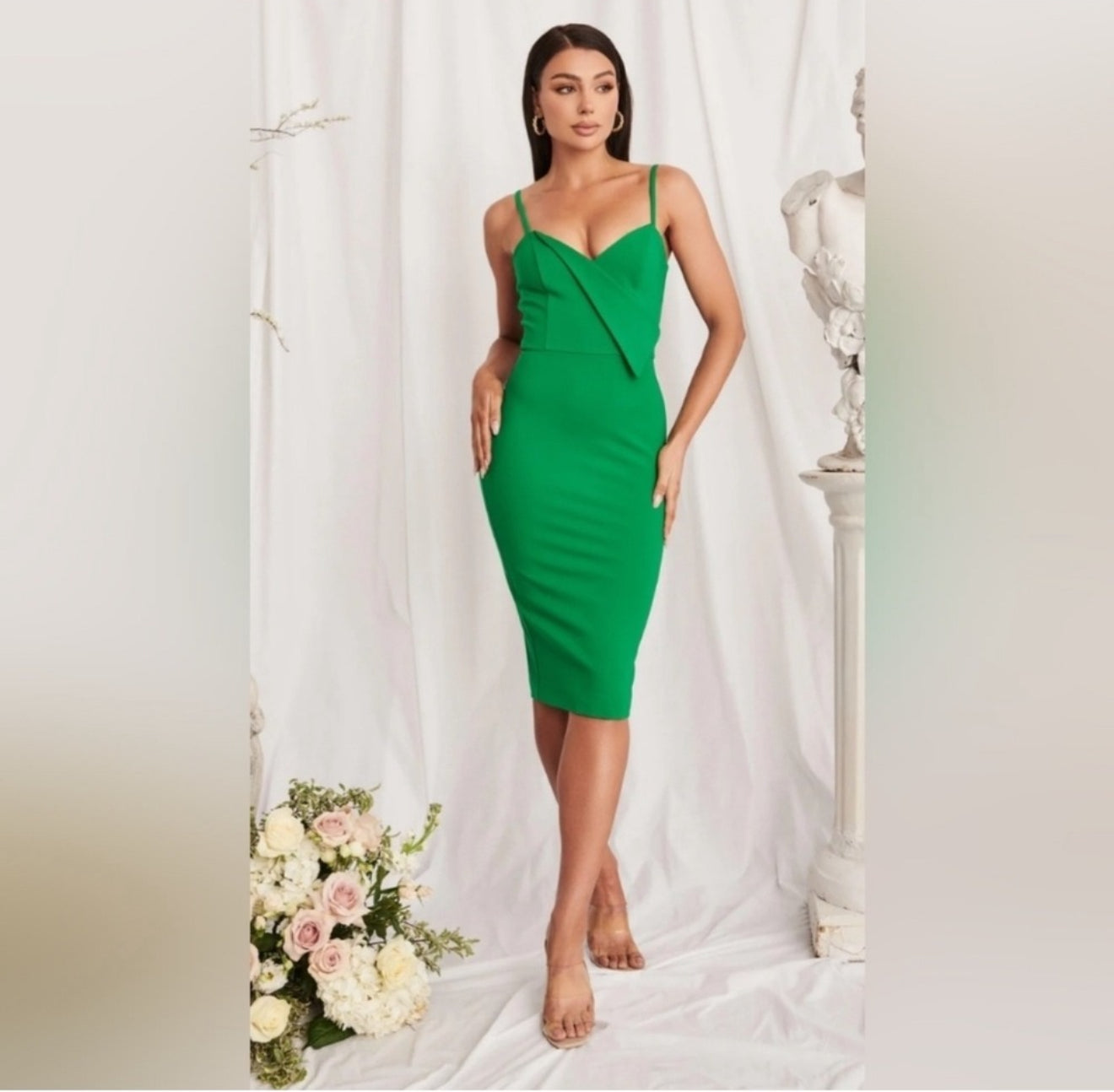 Lavish Alice Sleeveless Ponte Sheath
Dress Green Sz 4 $180