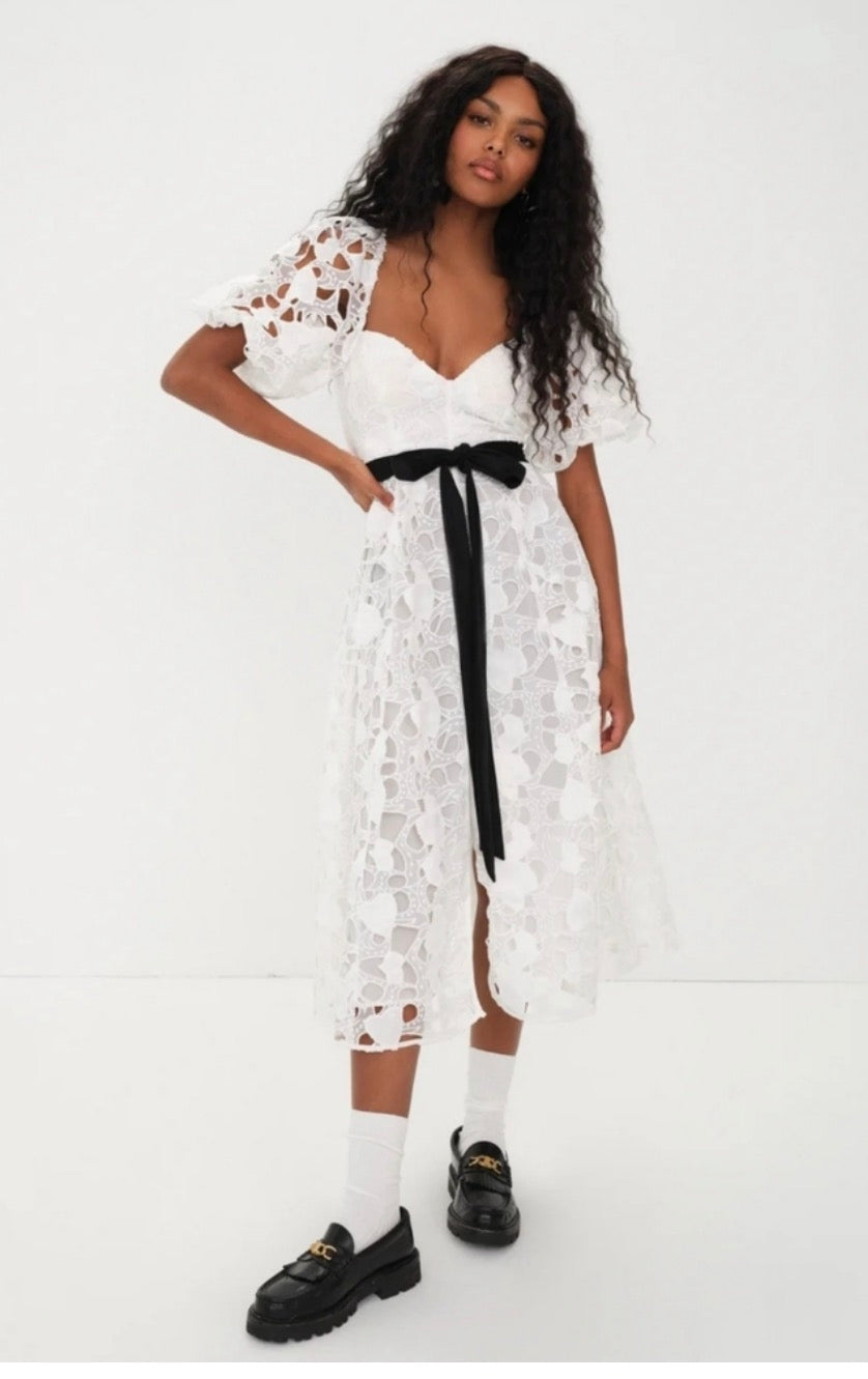 For Love & Lemons Marlene Heart Embroidery Puff Sleeve White Midi
Dress Size Small $349