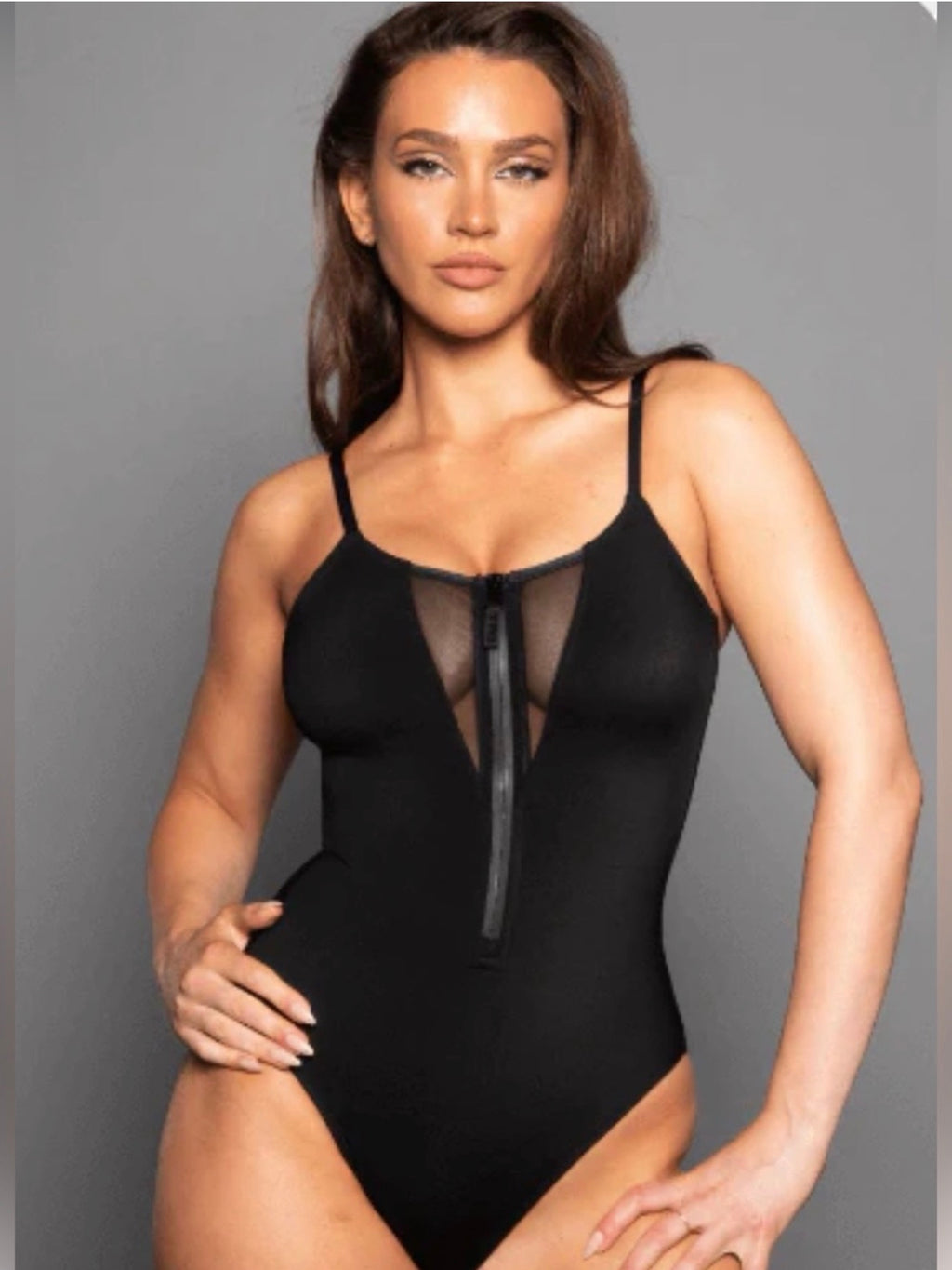 Ta3 Hi Cut Zippy in black $188
