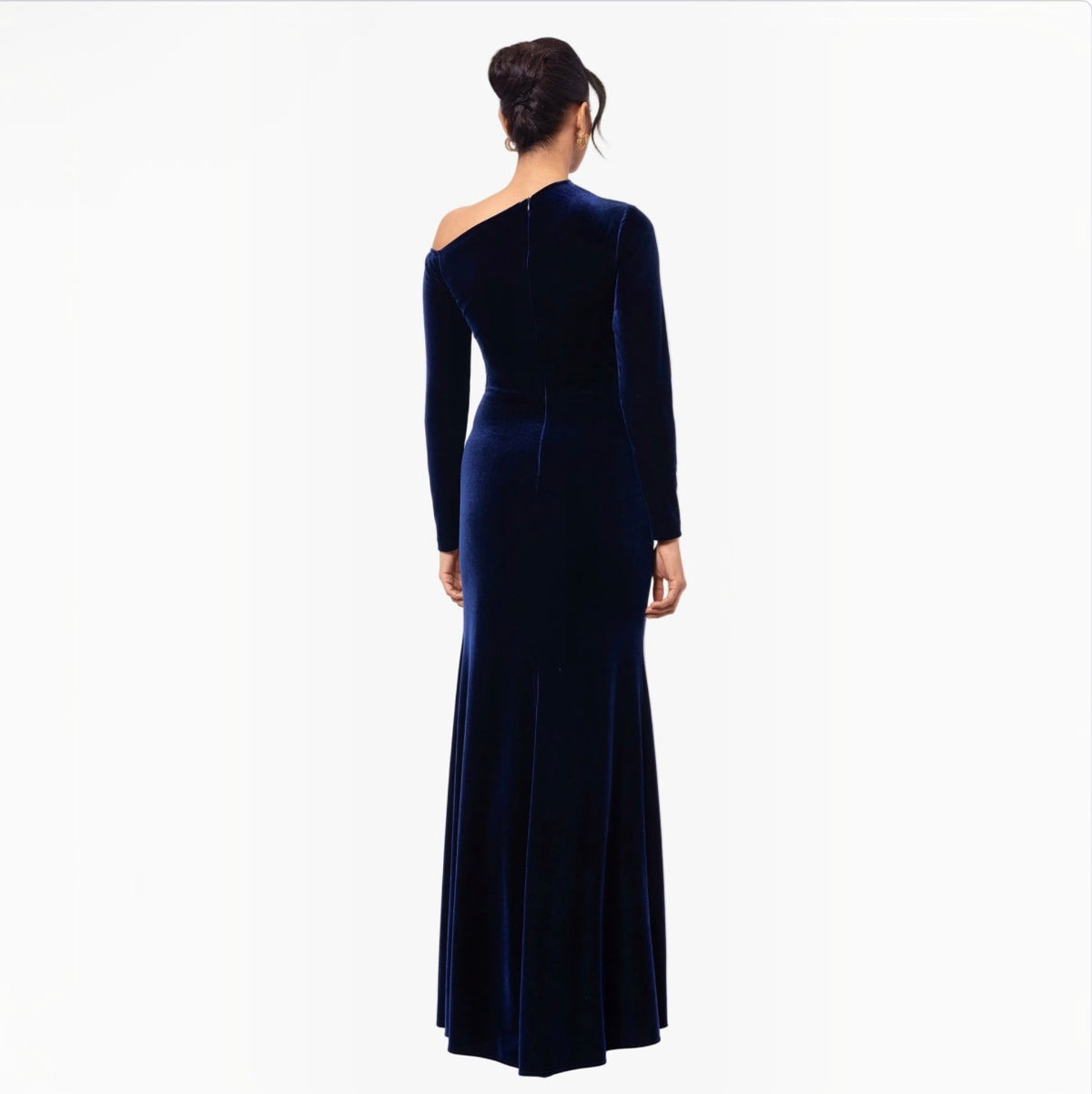 BETSY & ADAM Annette Velvet Off-Shoulder Gown Navy Size 20W