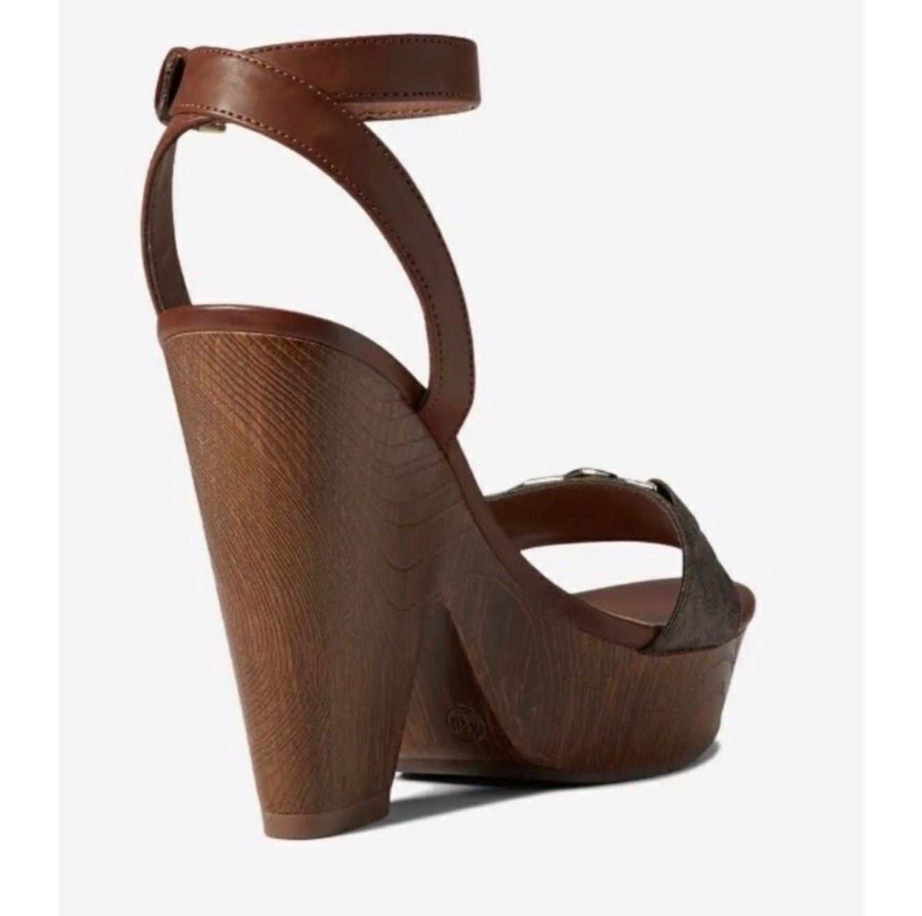 GBG Los Angeles by G by GUESS
Selah brown platform chunky sandals Sz 9 $70