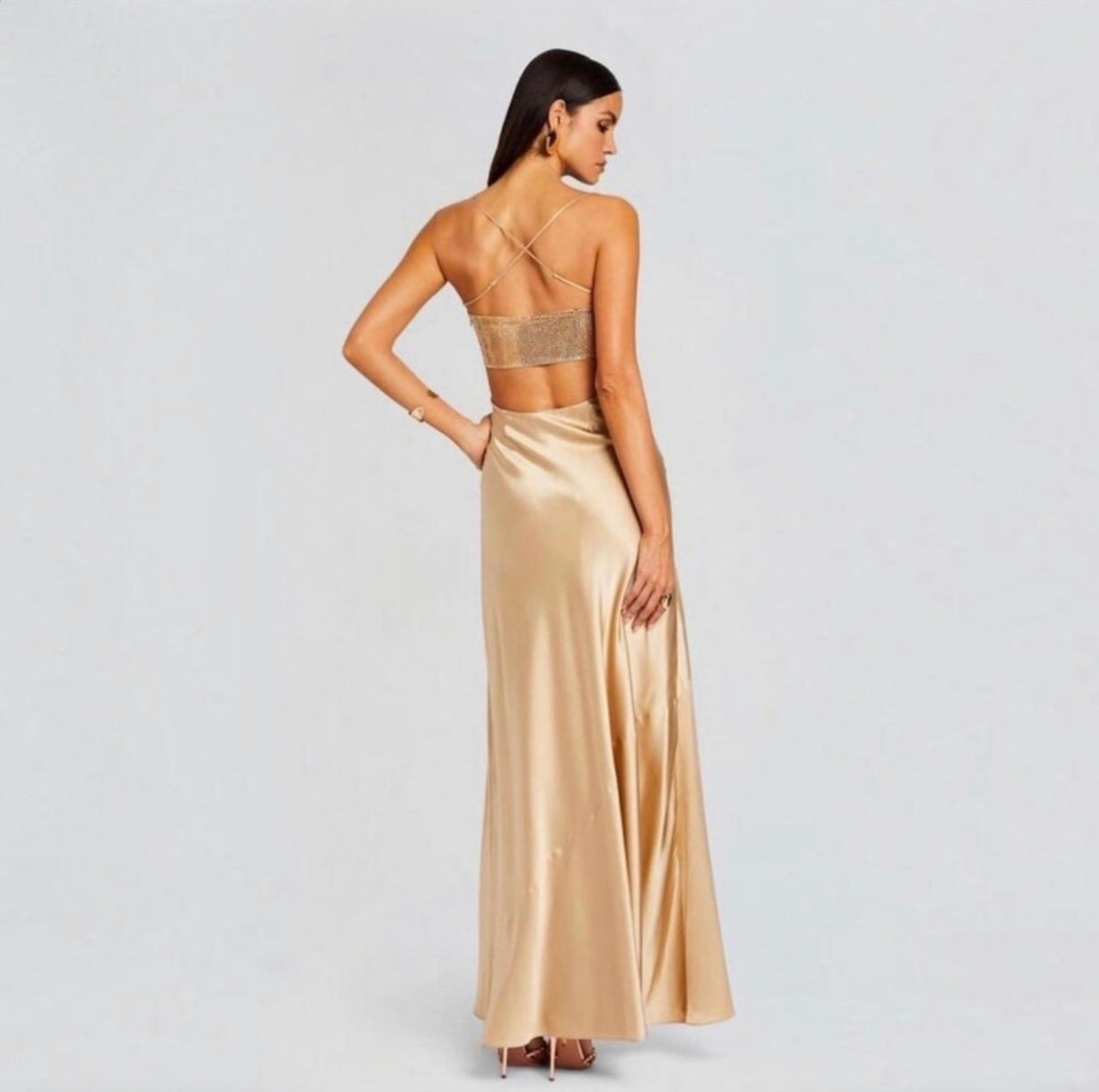 Retrofete Emery Crystal
Sequin Embellished Maxi Dress in Nude Sz Large