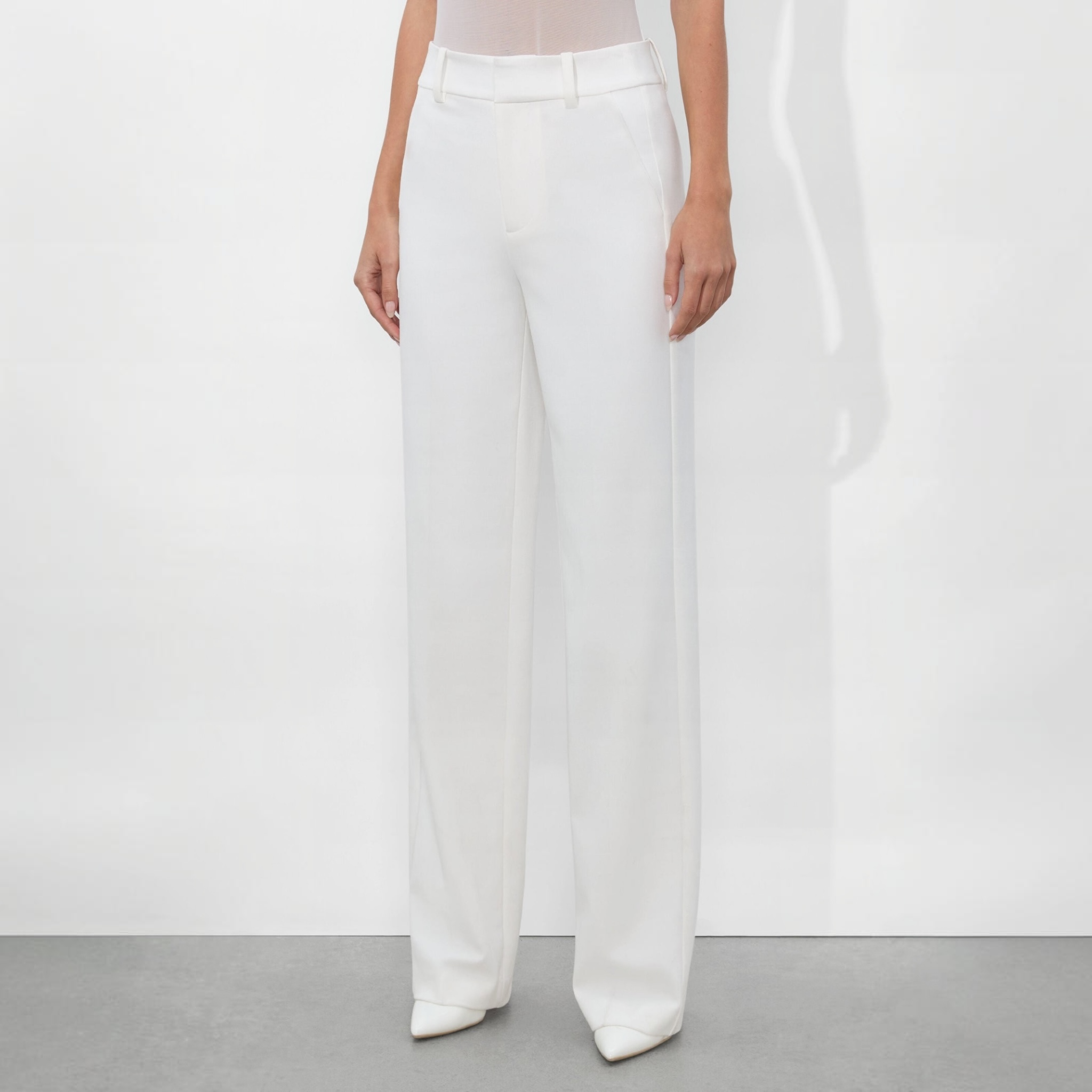 Alice + Olivia Alexander High-Rise Slim Straight Trouser – Off White – Size 4